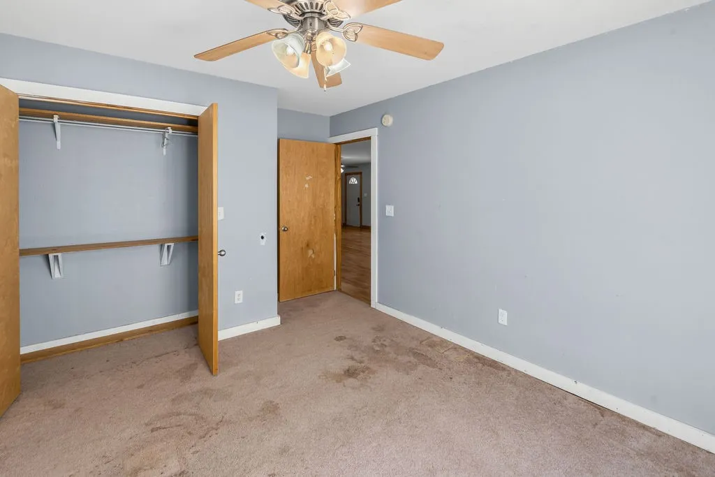 Single Family Residence For Sale in Hopkins County , 2750 County Road 4772, Sulphur Springs, Texas 75482, 4 Bedroom, 2 Bathroom, Garage spaces, 1,984 Sqft, built in 1984, mls#21356633, Real Estate Agent in Sulphur Springs, Homes For Sale in Hopkins county, Homes For Sale in Sulphur Springs, Realtor in Sulphur Springs Texas, Real Estate Brokerage Independent Realty Texas, Luminita Cordes Realtor