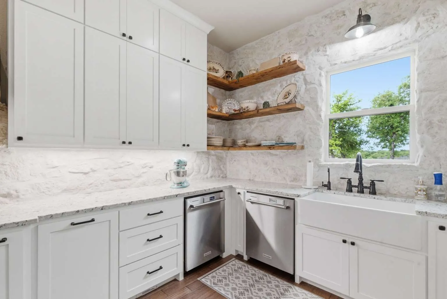 Single Family Residence For Sale in Parker County , 1012 Cheyenne Road, Poolville, Texas 76487, 5 Bedroom, 7 Bathroom, 2 Garage spaces, 4,163 Sqft, built in 2022, Price $1,450,000, mls#21356891, Real Estate Agent in Poolville, Homes For Sale in Parker county, Homes For Sale in Poolville, Realtor in Poolville Texas, Real Estate Brokerage Independent Realty Texas, Luminita Cordes Realtor
