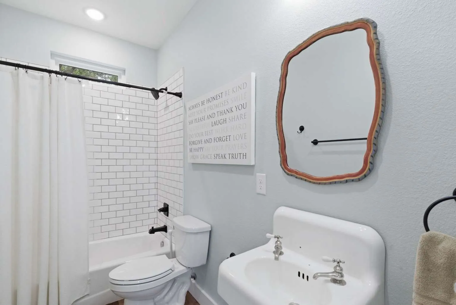 Single Family Residence For Sale in Parker County , 1012 Cheyenne Road, Poolville, Texas 76487, 5 Bedroom, 7 Bathroom, 2 Garage spaces, 4,163 Sqft, built in 2022, Price $1,450,000, mls#21356891, Real Estate Agent in Poolville, Homes For Sale in Parker county, Homes For Sale in Poolville, Realtor in Poolville Texas, Real Estate Brokerage Independent Realty Texas, Luminita Cordes Realtor