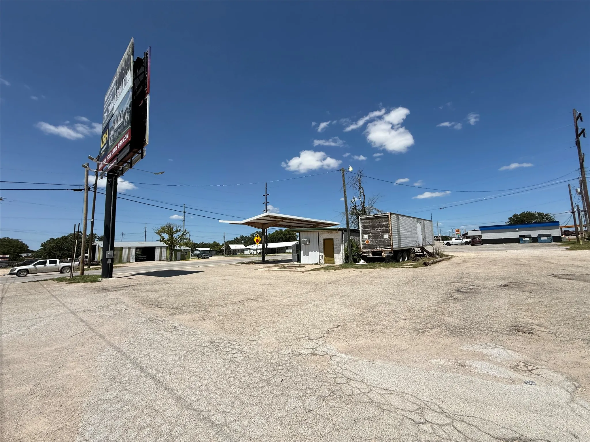 Warehouse For Sale in Callahan County , 341 ST HWY 36 Highway, Cross Plains, Texas 76443, 0, 0, Garage spaces, 800 Sqft, built in 1960, Price $250,000, mls#21353987, Real Estate Agent in Cross Plains, Homes For Sale in Callahan county, Homes For Sale in Cross Plains, Realtor in Cross Plains Texas, Real Estate Brokerage Independent Realty Texas, Luminita Cordes Realtor