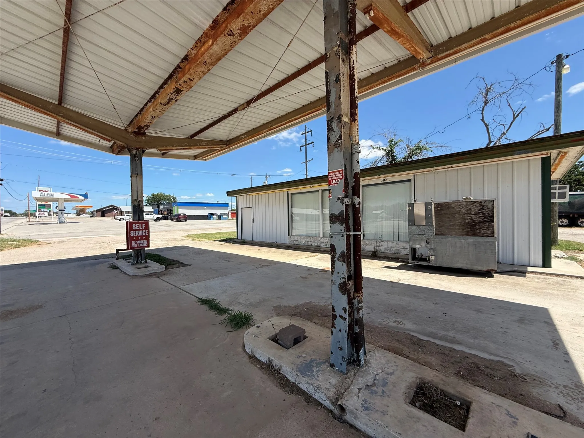 Warehouse For Sale in Callahan County , 341 ST HWY 36 Highway, Cross Plains, Texas 76443, 0, 0, Garage spaces, 800 Sqft, built in 1960, Price $250,000, mls#21353987, Real Estate Agent in Cross Plains, Homes For Sale in Callahan county, Homes For Sale in Cross Plains, Realtor in Cross Plains Texas, Real Estate Brokerage Independent Realty Texas, Luminita Cordes Realtor
