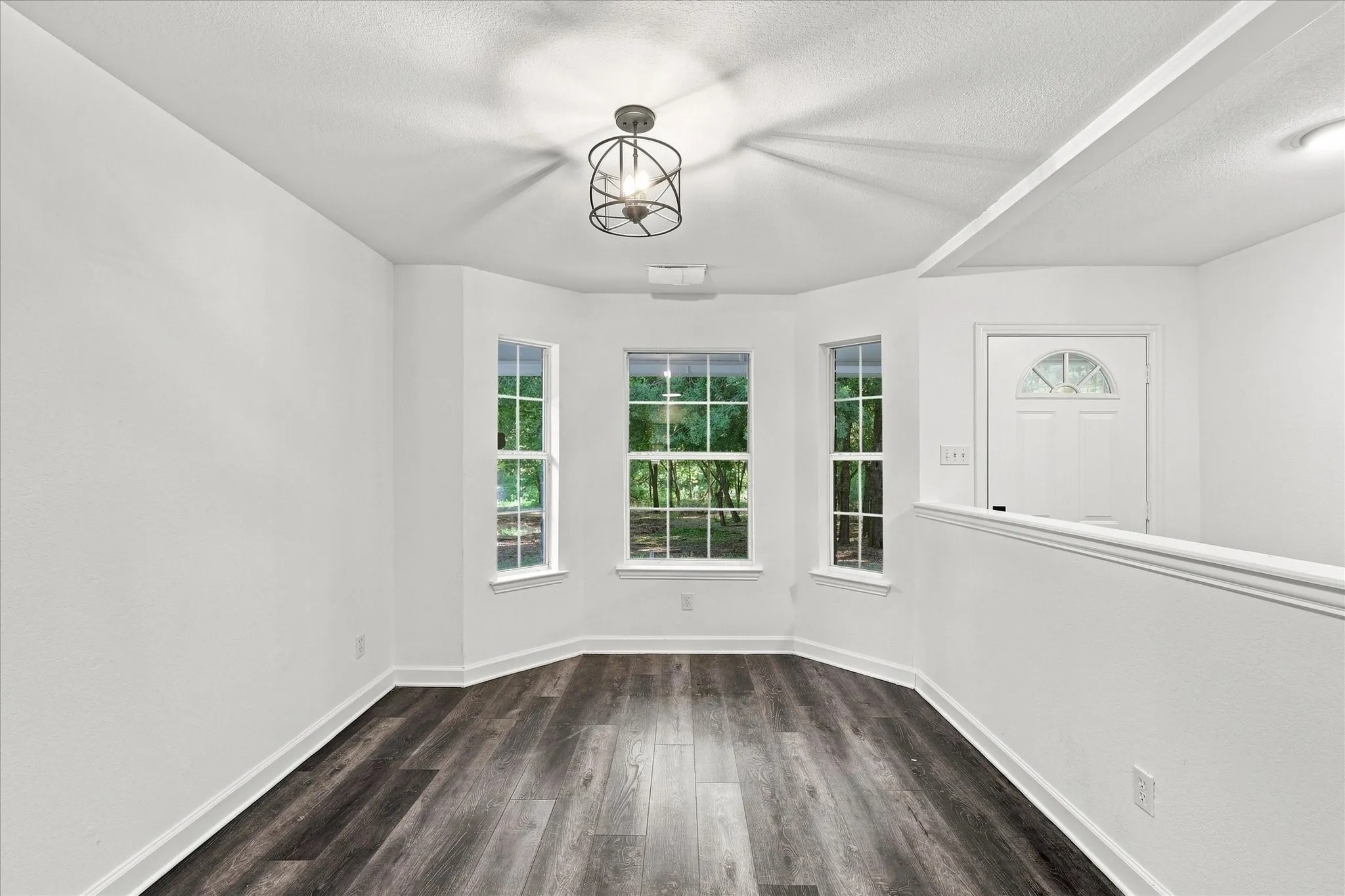 Single Family Residence For Sale in Kaufman County , 6103 W Highway 175, Kaufman, Texas 75142, 3 Bedroom, 2 Bathroom, 2 Garage spaces, 1,579 Sqft, built in 1999, Price $499,000, mls#21348656, Real Estate Agent in Kaufman, Homes For Sale in Kaufman county, Homes For Sale in Kaufman, Realtor in Kaufman Texas, Real Estate Brokerage Independent Realty Texas, Luminita Cordes Realtor