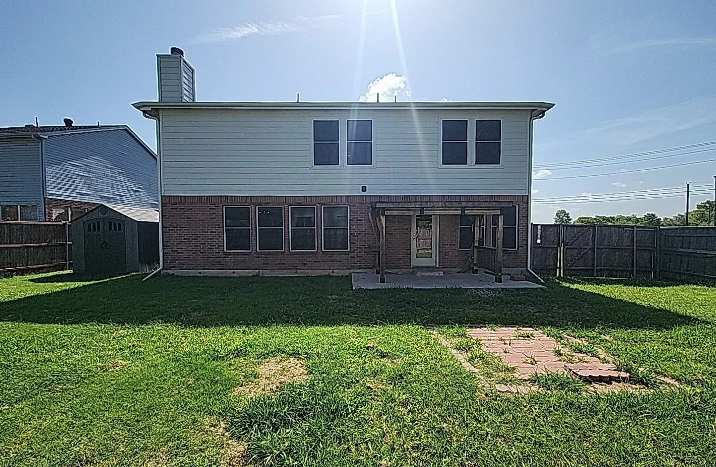 Single Family Residence For Sale in Denton County , 1000 Lake Trail Drive, Little Elm, Texas 75068, 4 Bedroom, 3 Bathroom, 2 Garage spaces, 2,497 Sqft, built in 2005, mls#21356718, Real Estate Agent in Little Elm, Homes For Sale in Denton county, Homes For Sale in Little Elm, Realtor in Little Elm Texas, Real Estate Brokerage Independent Realty Texas, Luminita Cordes Realtor
