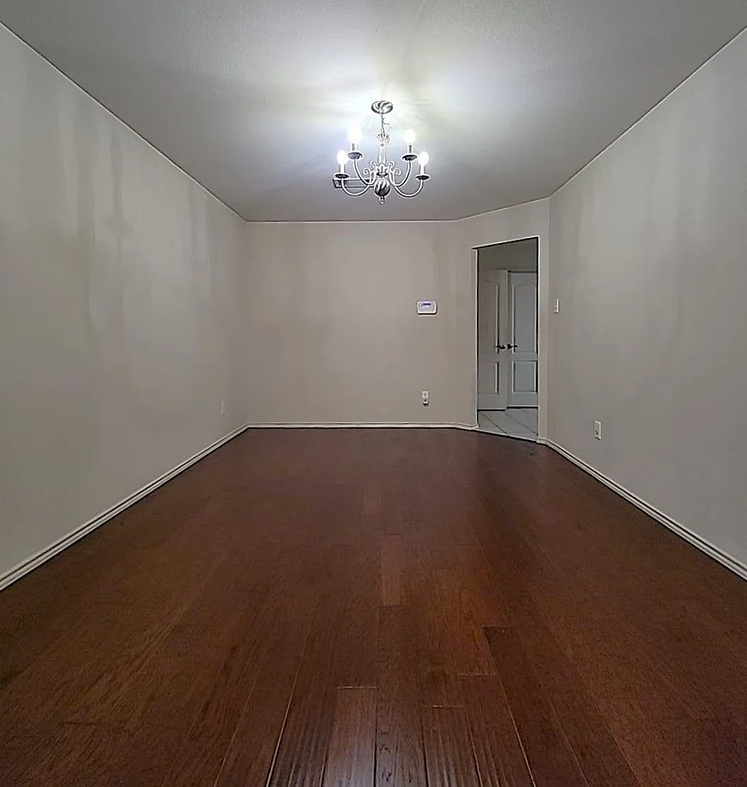Single Family Residence For Sale in Denton County , 1000 Lake Trail Drive, Little Elm, Texas 75068, 4 Bedroom, 3 Bathroom, 2 Garage spaces, 2,497 Sqft, built in 2005, mls#21356718, Real Estate Agent in Little Elm, Homes For Sale in Denton county, Homes For Sale in Little Elm, Realtor in Little Elm Texas, Real Estate Brokerage Independent Realty Texas, Luminita Cordes Realtor