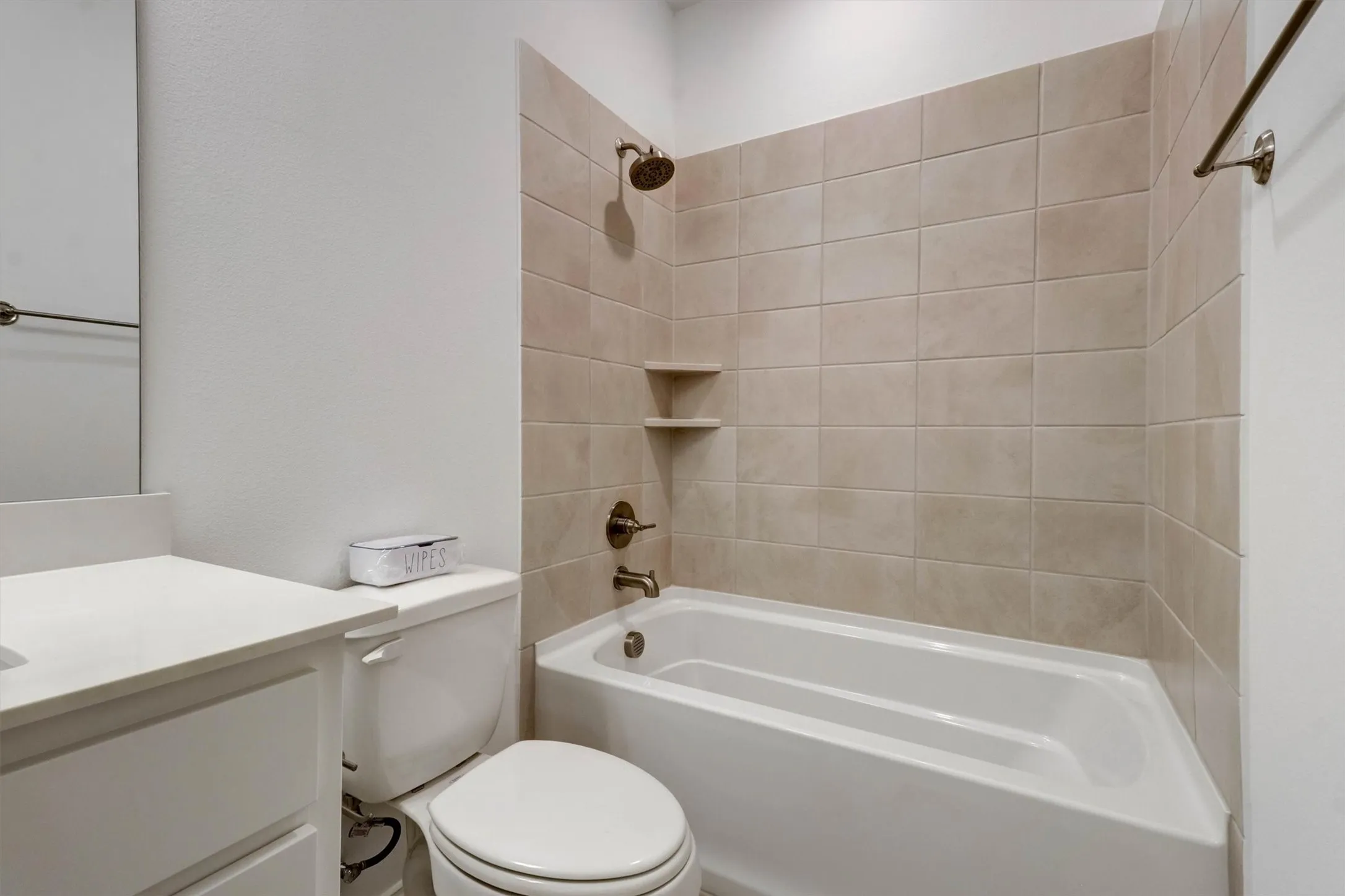 Townhouse For Rent in Dallas County , 7031 Cedar Creek Drive, Grand Prairie, Texas 75054, 2 Bedroom, 3 Bathroom, 2 Garage spaces, 1,561 Sqft, built in 2024, mls#21356897, Real Estate Agent in Grand Prairie, Homes For Rent in Dallas county, Homes For Rent in Grand Prairie, Realtor in Grand Prairie Texas, Real Estate Brokerage Independent Realty Texas, Luminita Cordes Realtor