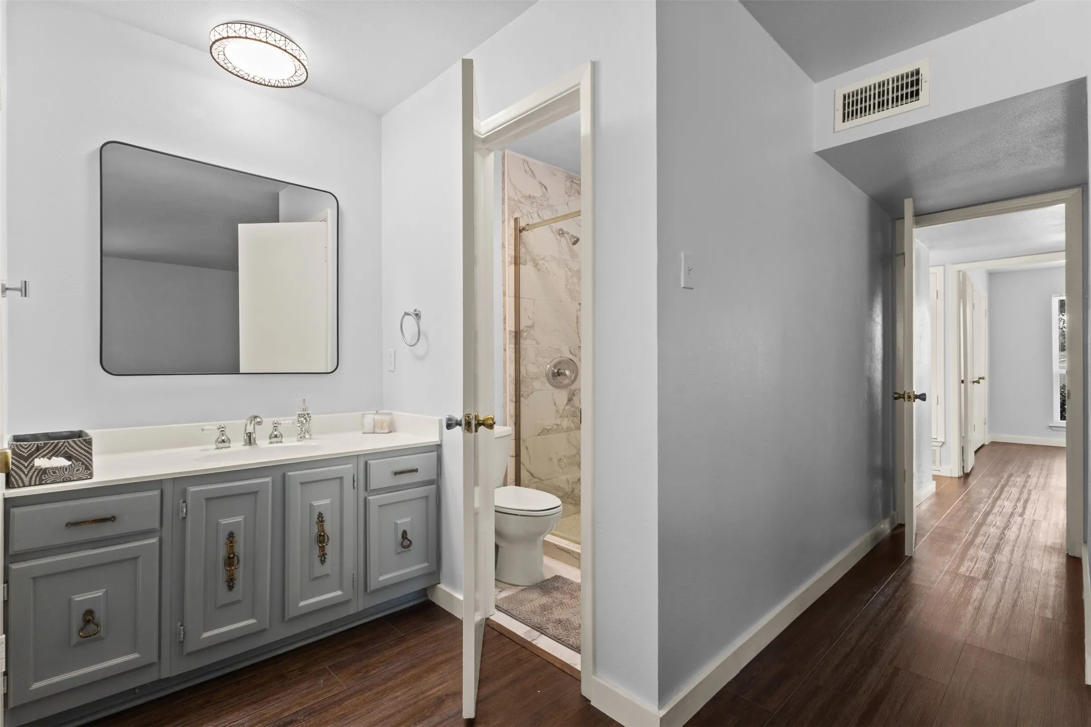 Single Family Residence For Sale in Dallas County , 1007 Elk Grove Drive, Richardson, Texas 75081, 3 Bedroom, 2 Bathroom, 2 Garage spaces, 1,695 Sqft, built in 1980, mls#21355645, Real Estate Agent in Richardson, Homes For Sale in Dallas county, Homes For Sale in Richardson, Realtor in Richardson Texas, Real Estate Brokerage Independent Realty Texas, Luminita Cordes Realtor