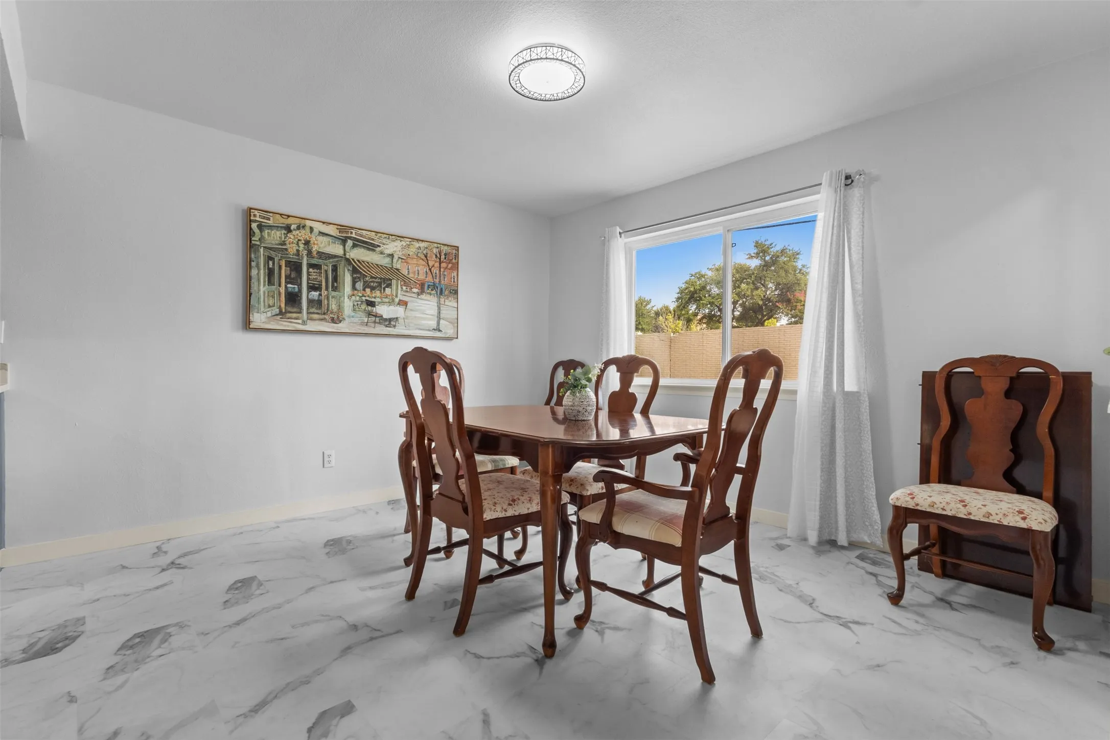 Single Family Residence For Sale in Dallas County , 1007 Elk Grove Drive, Richardson, Texas 75081, 3 Bedroom, 2 Bathroom, 2 Garage spaces, 1,695 Sqft, built in 1980, mls#21355645, Real Estate Agent in Richardson, Homes For Sale in Dallas county, Homes For Sale in Richardson, Realtor in Richardson Texas, Real Estate Brokerage Independent Realty Texas, Luminita Cordes Realtor