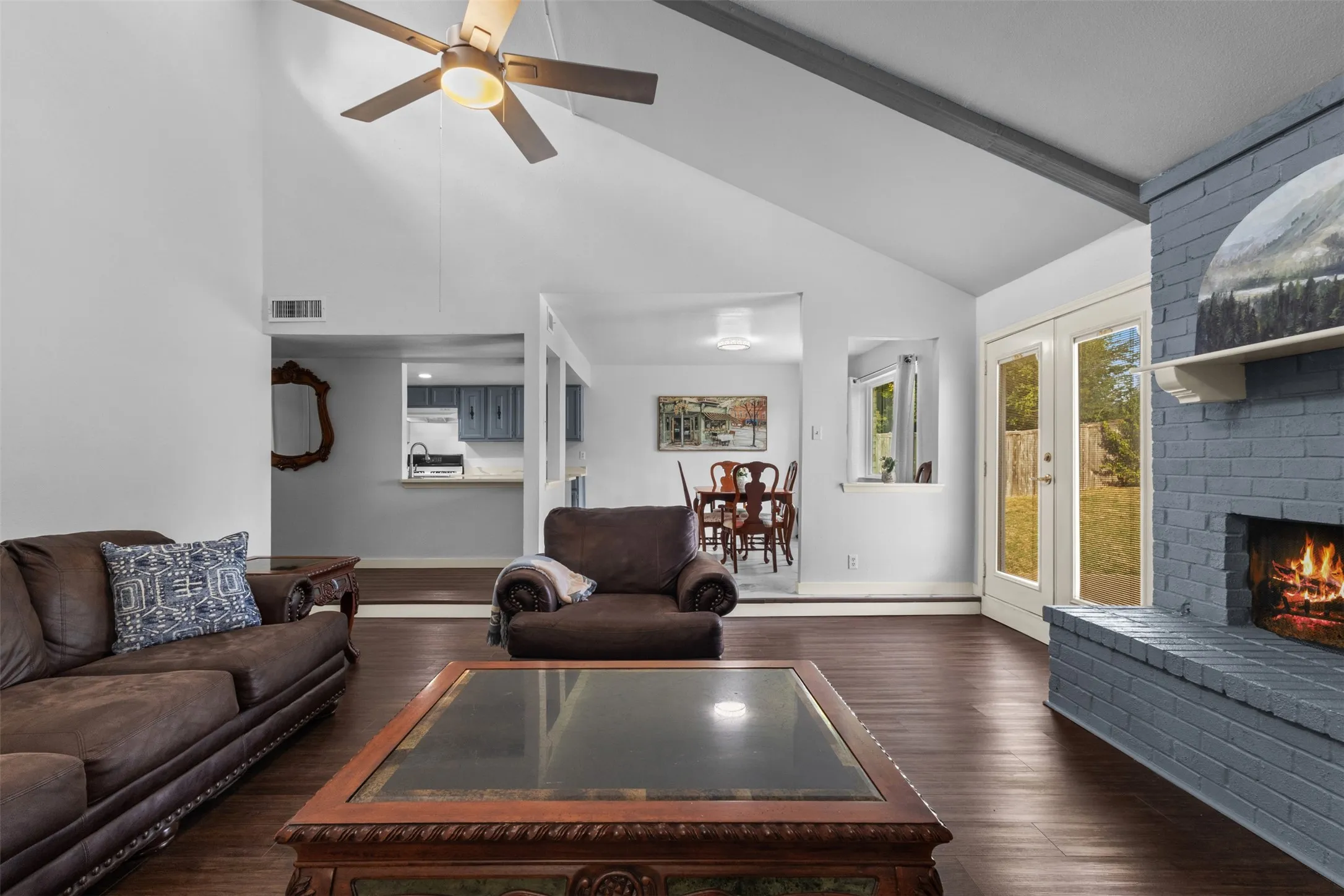 Single Family Residence For Sale in Dallas County , 1007 Elk Grove Drive, Richardson, Texas 75081, 3 Bedroom, 2 Bathroom, 2 Garage spaces, 1,695 Sqft, built in 1980, mls#21355645, Real Estate Agent in Richardson, Homes For Sale in Dallas county, Homes For Sale in Richardson, Realtor in Richardson Texas, Real Estate Brokerage Independent Realty Texas, Luminita Cordes Realtor