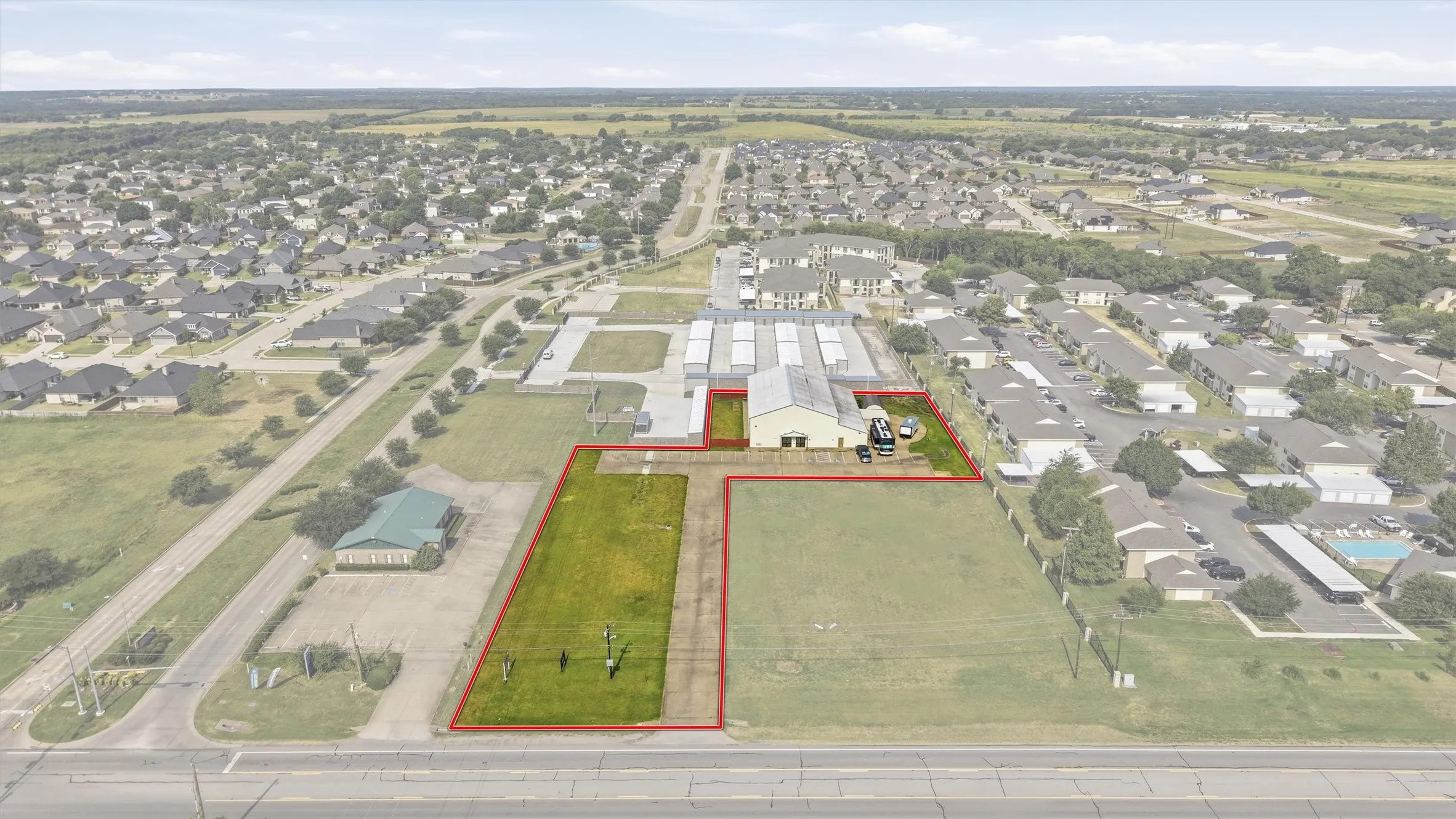 Warehouse For Sale in Grayson County , 920 Heritage Parkway, Sherman, Texas 75092, 0, 0, Garage spaces, 0 Sqft, built in 1998, Price $1,500,000, mls#21356026, Real Estate Agent in Sherman, Homes For Sale in Grayson county, Homes For Sale in Sherman, Realtor in Sherman Texas, Real Estate Brokerage Independent Realty Texas, Luminita Cordes Realtor