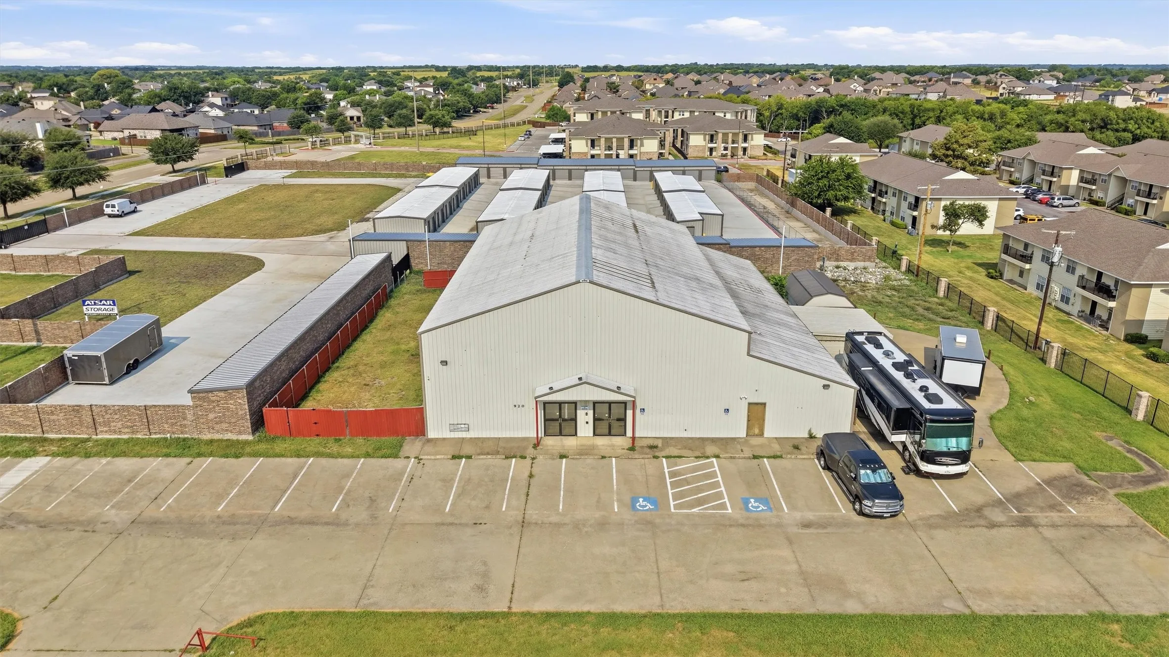 Warehouse For Sale in Grayson County , 920 Heritage Parkway, Sherman, Texas 75092, 0, 0, Garage spaces, 0 Sqft, built in 1998, Price $1,500,000, mls#21356026, Real Estate Agent in Sherman, Homes For Sale in Grayson county, Homes For Sale in Sherman, Realtor in Sherman Texas, Real Estate Brokerage Independent Realty Texas, Luminita Cordes Realtor