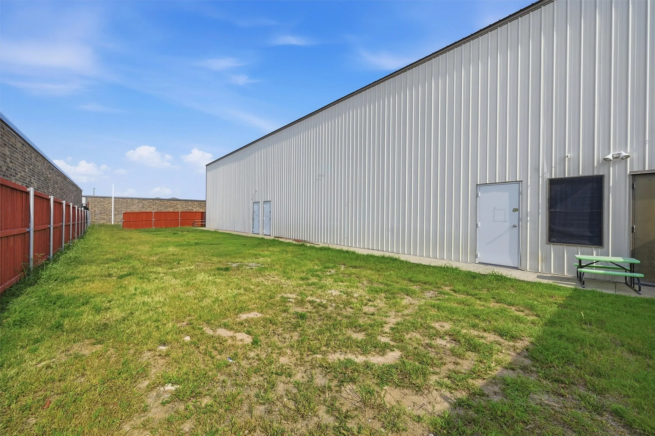Warehouse For Sale in Grayson County , 920 Heritage Parkway, Sherman, Texas 75092, 0, 0, Garage spaces, 0 Sqft, built in 1998, Price $1,500,000, mls#21356026, Real Estate Agent in Sherman, Homes For Sale in Grayson county, Homes For Sale in Sherman, Realtor in Sherman Texas, Real Estate Brokerage Independent Realty Texas, Luminita Cordes Realtor