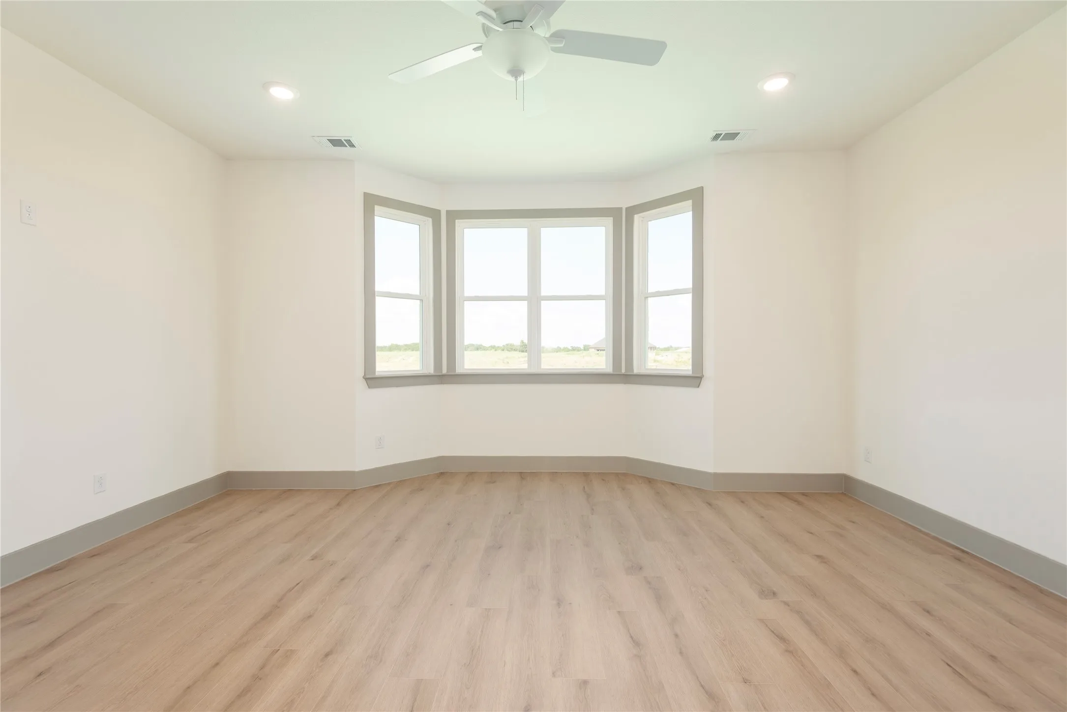 Single Family Residence For Sale in Collin County , 1518 Wilson Way, Princeton, Texas 75407, 4 Bedroom, 3 Bathroom, 2 Garage spaces, 2,520 Sqft, built in 2025, Price $548,500, mls#21356769, Real Estate Agent in Princeton, Homes For Sale in Collin county, Homes For Sale in Princeton, Realtor in Princeton Texas, Real Estate Brokerage Independent Realty Texas, Luminita Cordes Realtor