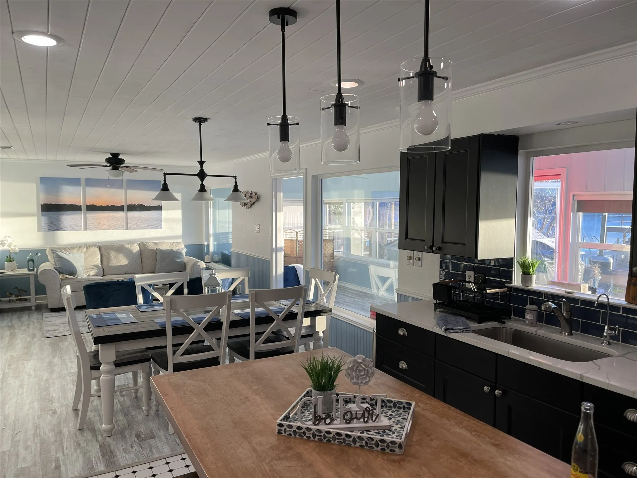Single Family Residence For Rent in Henderson County , 224 Pinoak Drive, Mabank, Texas 75156, 2 Bedroom, 2 Bathroom, Garage spaces, 1,188 Sqft, built in 1982, mls#21355780, Real Estate Agent in Mabank, Homes For Rent in Henderson county, Homes For Rent in Mabank, Realtor in Mabank Texas, Real Estate Brokerage Independent Realty Texas, Luminita Cordes Realtor