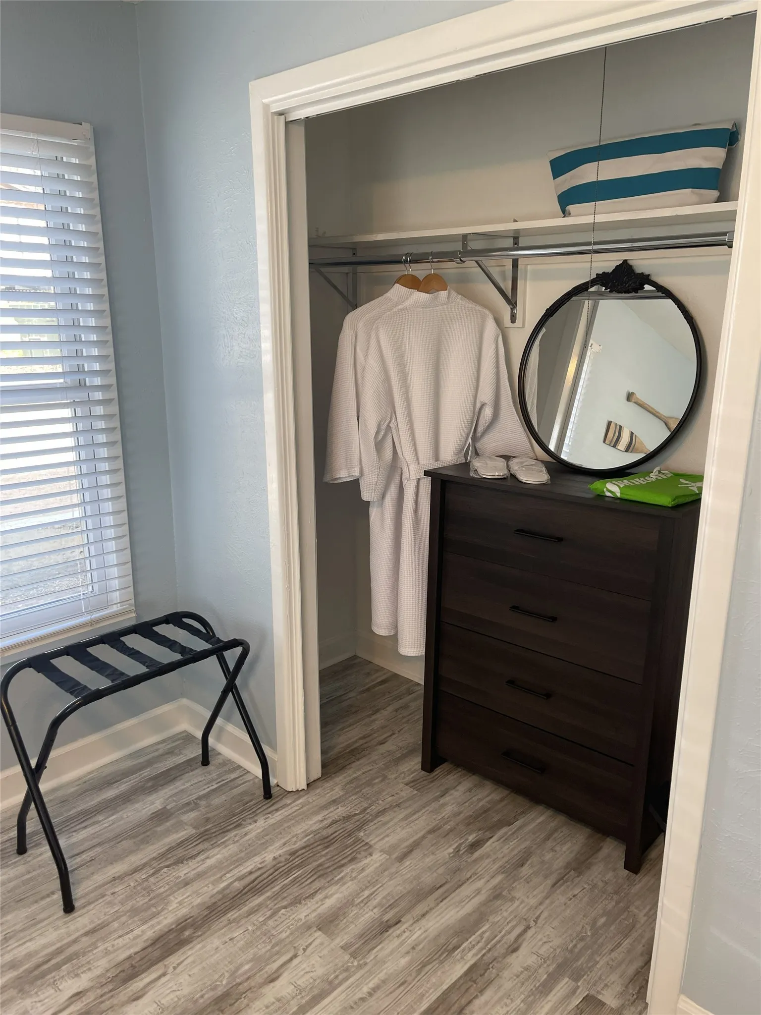 Single Family Residence For Rent in Henderson County , 224 Pinoak Drive, Mabank, Texas 75156, 2 Bedroom, 2 Bathroom, Garage spaces, 1,188 Sqft, built in 1982, mls#21355780, Real Estate Agent in Mabank, Homes For Rent in Henderson county, Homes For Rent in Mabank, Realtor in Mabank Texas, Real Estate Brokerage Independent Realty Texas, Luminita Cordes Realtor