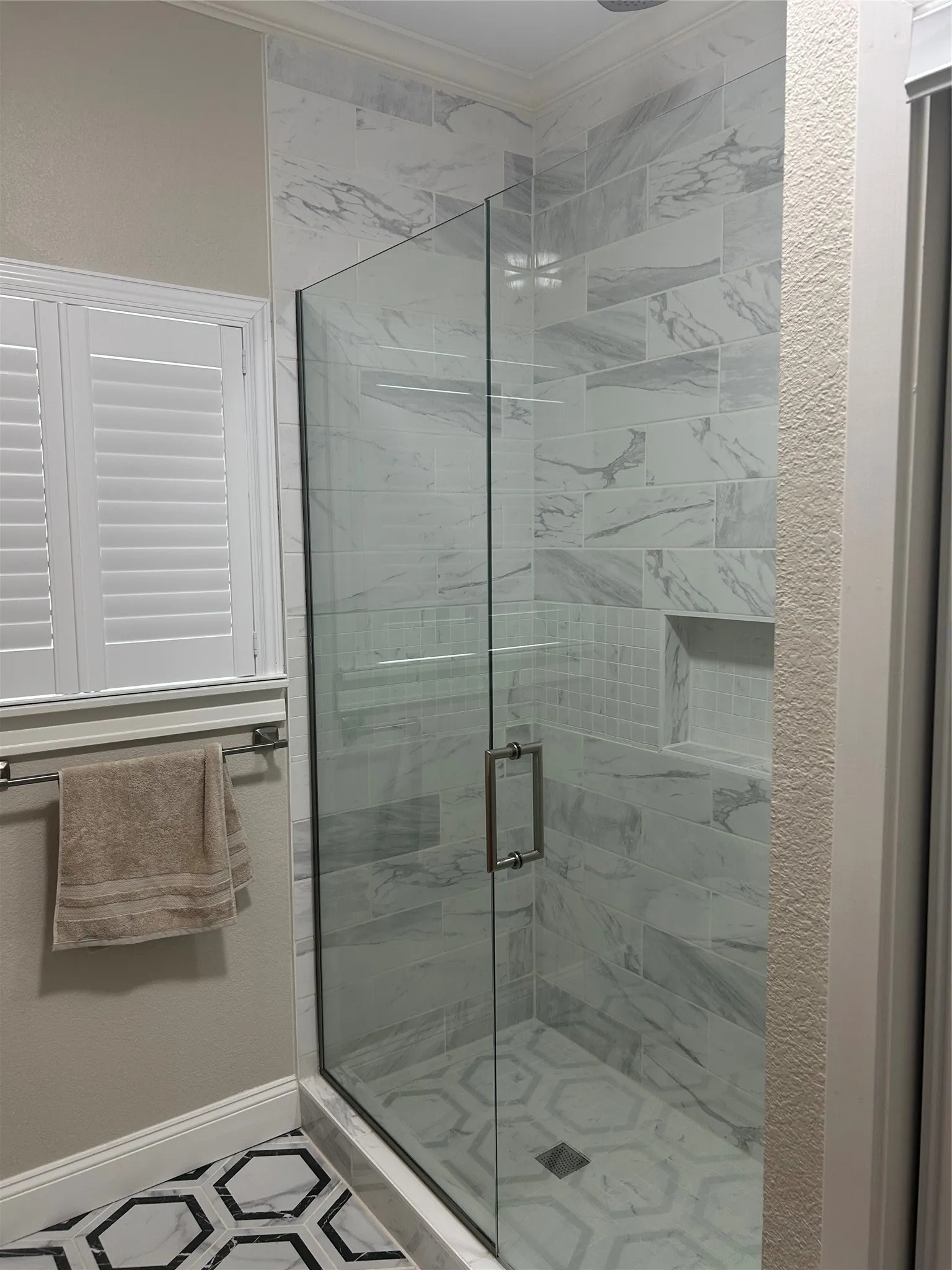 Single Family Residence For Sale in Young County , 407 W Hamilton Street, Olney, Texas 76374, 3 Bedroom, 2 Bathroom, 2 Garage spaces, 1,442 Sqft, built in 1955, Price $289,000, mls#21356936, Real Estate Agent in Olney, Homes For Sale in Young county, Homes For Sale in Olney, Realtor in Olney Texas, Real Estate Brokerage Independent Realty Texas, Luminita Cordes Realtor