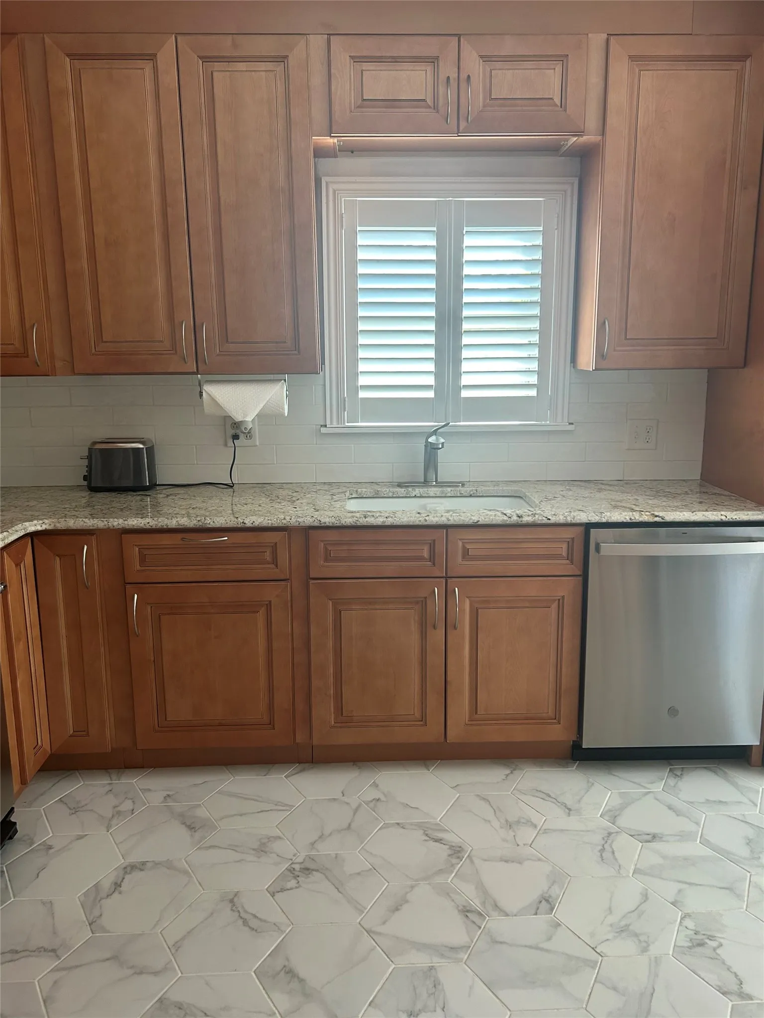 Single Family Residence For Sale in Young County , 407 W Hamilton Street, Olney, Texas 76374, 3 Bedroom, 2 Bathroom, 2 Garage spaces, 1,442 Sqft, built in 1955, Price $289,000, mls#21356936, Real Estate Agent in Olney, Homes For Sale in Young county, Homes For Sale in Olney, Realtor in Olney Texas, Real Estate Brokerage Independent Realty Texas, Luminita Cordes Realtor