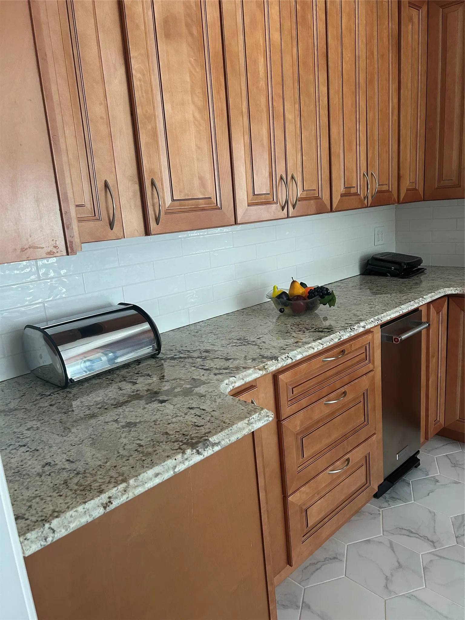Single Family Residence For Sale in Young County , 407 W Hamilton Street, Olney, Texas 76374, 3 Bedroom, 2 Bathroom, 2 Garage spaces, 1,442 Sqft, built in 1955, Price $289,000, mls#21356936, Real Estate Agent in Olney, Homes For Sale in Young county, Homes For Sale in Olney, Realtor in Olney Texas, Real Estate Brokerage Independent Realty Texas, Luminita Cordes Realtor