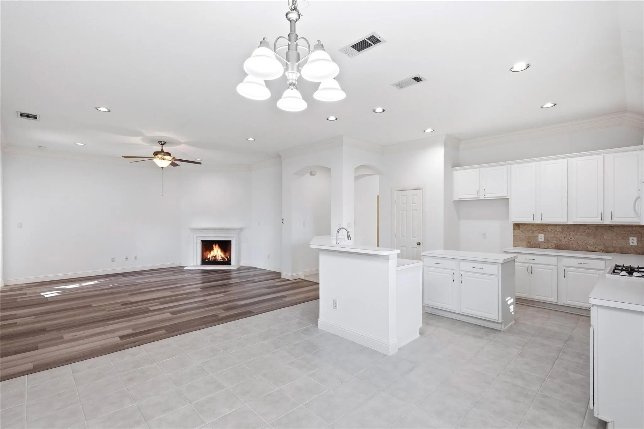 Single Family Residence For Sale in Collin County , 1009 Muir Woods Drive, Allen, Texas 75002, 4 Bedroom, 2 Bathroom, 2 Garage spaces, 2,318 Sqft, built in 2003, mls#21356565, Real Estate Agent in Allen, Homes For Sale in Collin county, Homes For Sale in Allen, Realtor in Allen Texas, Real Estate Brokerage Independent Realty Texas, Luminita Cordes Realtor