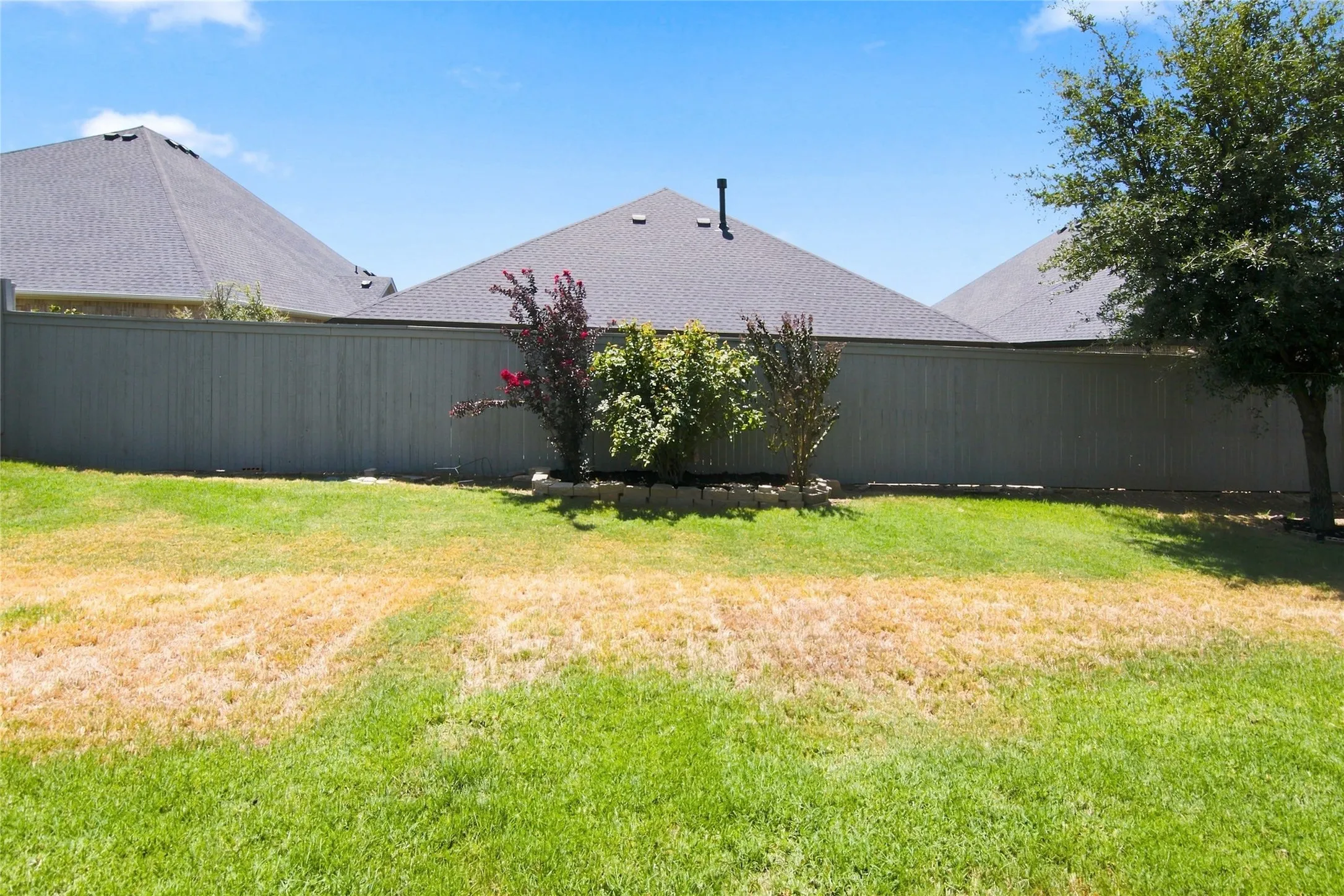 Single Family Residence For Sale in Denton County , 2913 Sundial Lane, Northlake, Texas 76247, 3 Bedroom, 3 Bathroom, 3 Garage spaces, 2,518 Sqft, built in 2020, mls#21356952, Real Estate Agent in Northlake, Homes For Sale in Denton county, Homes For Sale in Northlake, Realtor in Northlake Texas, Real Estate Brokerage Independent Realty Texas, Luminita Cordes Realtor