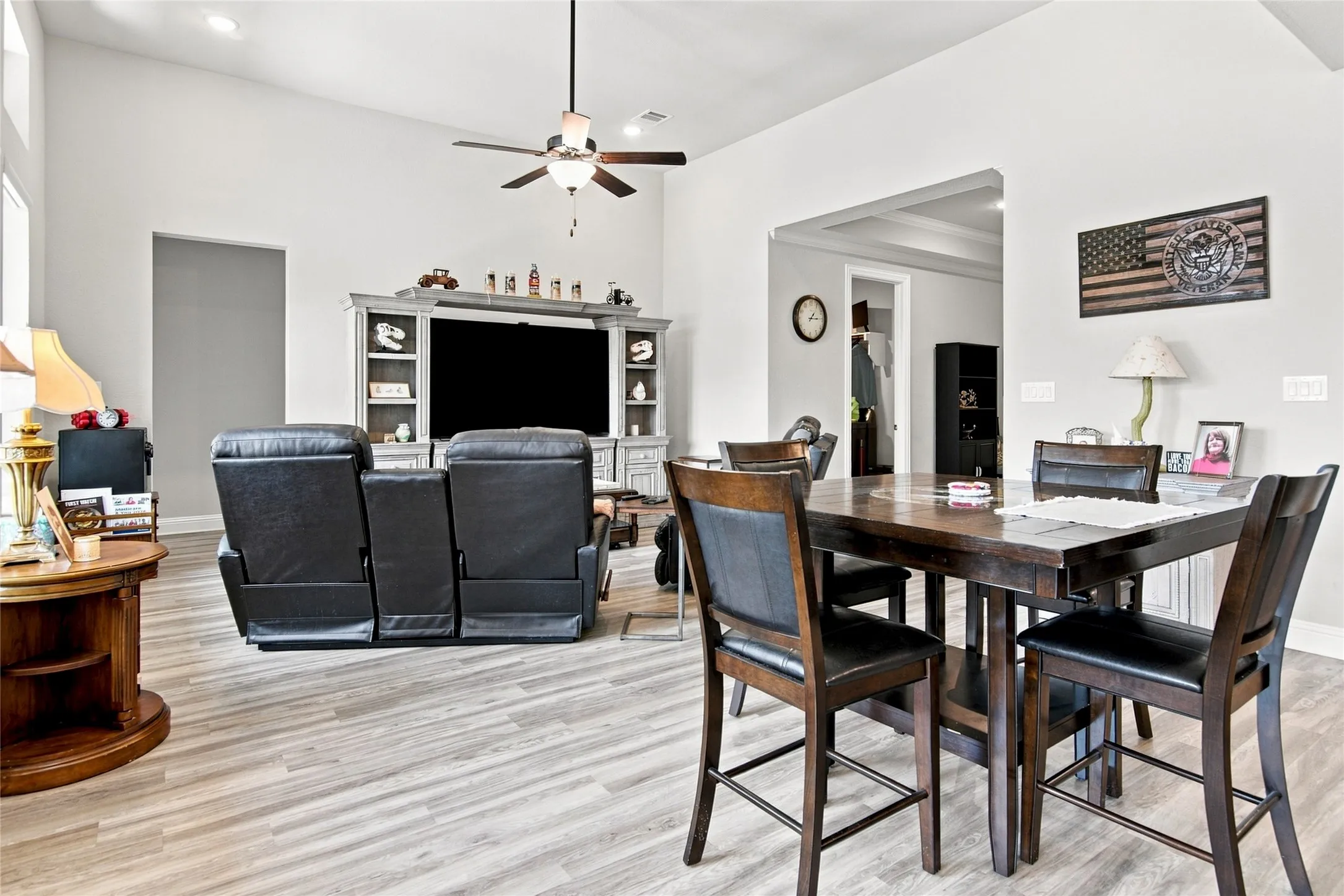Single Family Residence For Sale in Denton County , 2913 Sundial Lane, Northlake, Texas 76247, 3 Bedroom, 3 Bathroom, 3 Garage spaces, 2,518 Sqft, built in 2020, mls#21356952, Real Estate Agent in Northlake, Homes For Sale in Denton county, Homes For Sale in Northlake, Realtor in Northlake Texas, Real Estate Brokerage Independent Realty Texas, Luminita Cordes Realtor