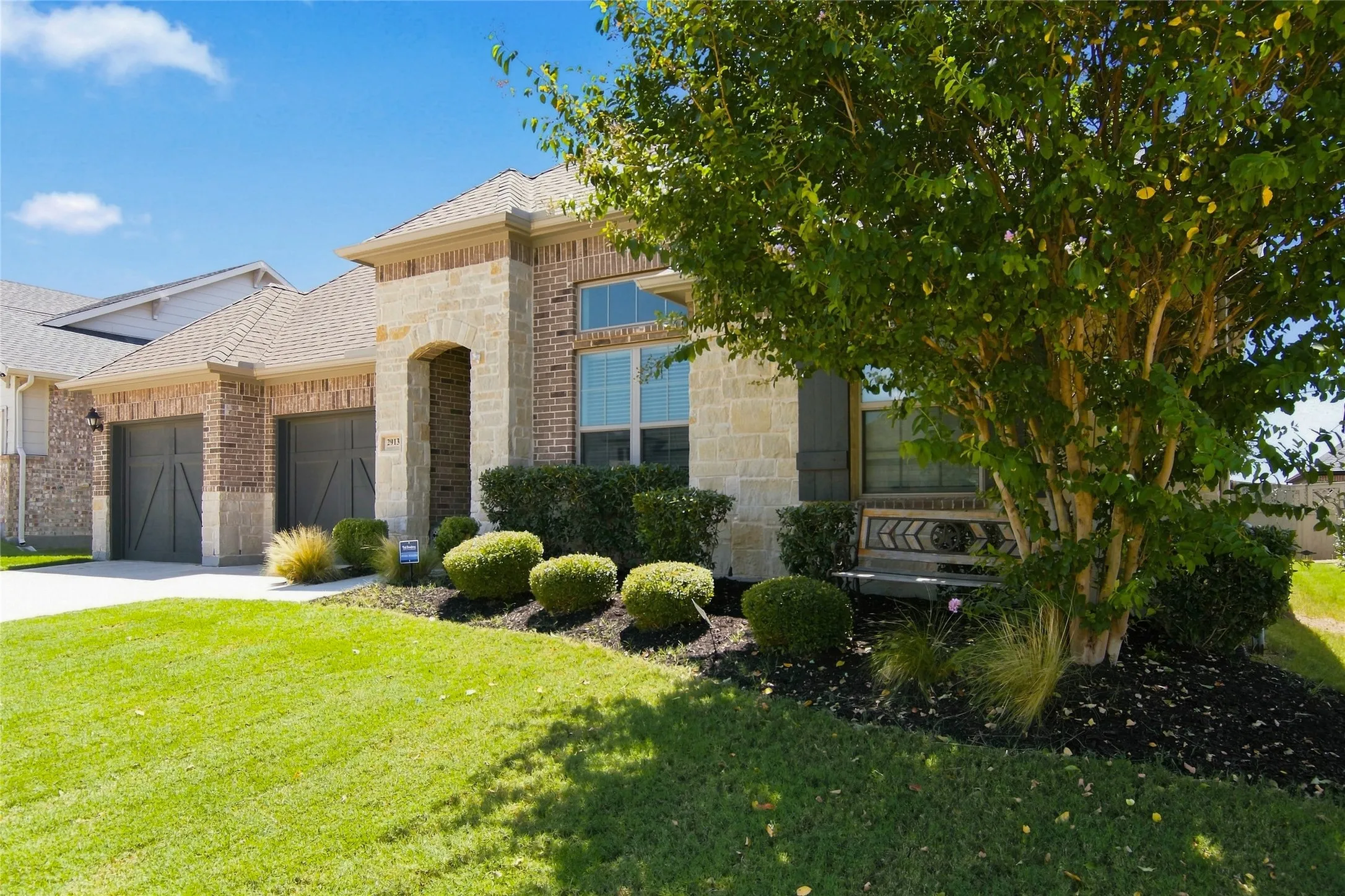 Single Family Residence For Sale in Denton County , 2913 Sundial Lane, Northlake, Texas 76247, 3 Bedroom, 3 Bathroom, 3 Garage spaces, 2,518 Sqft, built in 2020, mls#21356952, Real Estate Agent in Northlake, Homes For Sale in Denton county, Homes For Sale in Northlake, Realtor in Northlake Texas, Real Estate Brokerage Independent Realty Texas, Luminita Cordes Realtor