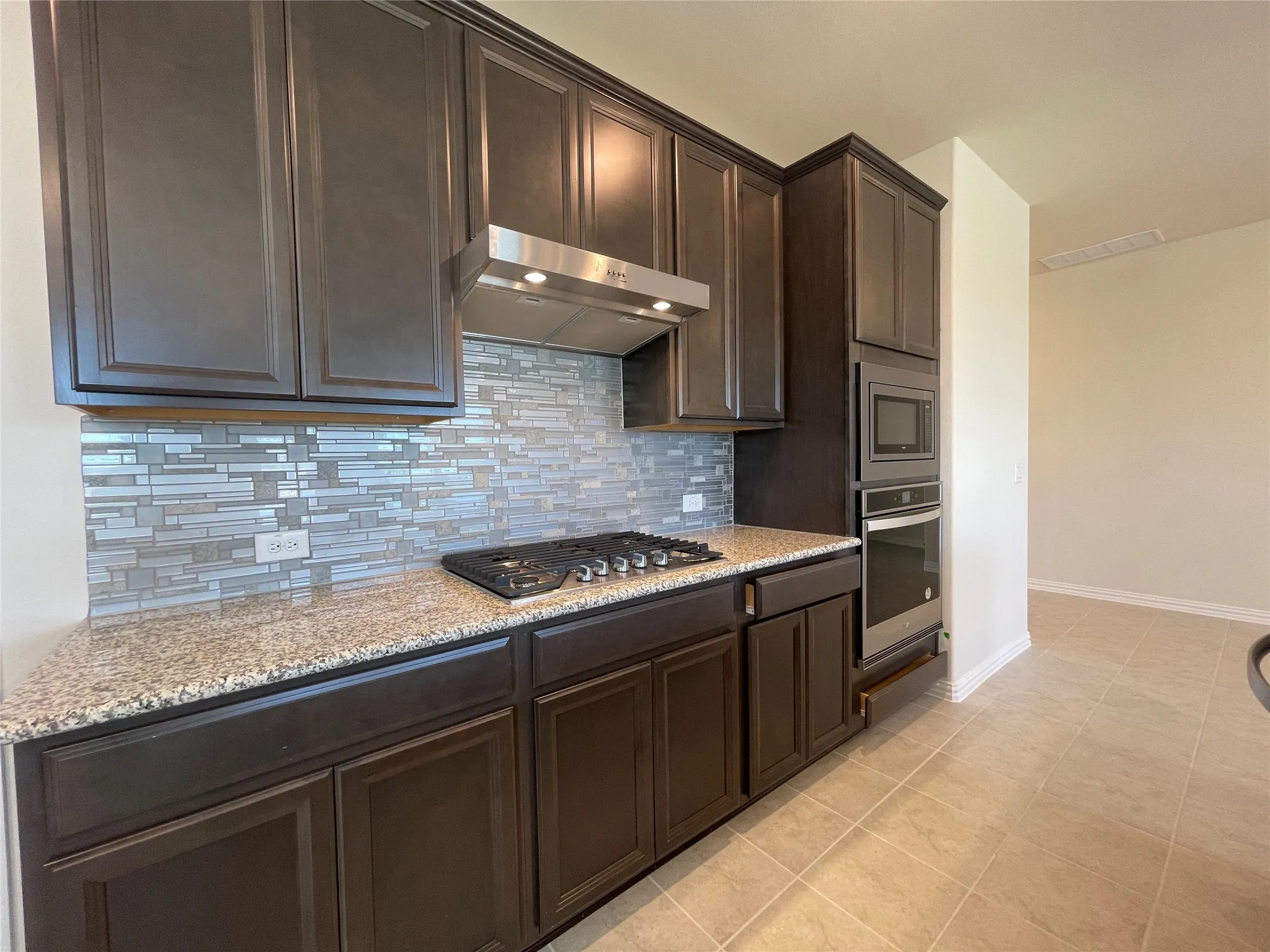 Single Family Residence For Rent in Collin County , 1905 Nelson Street, Anna, Texas 75409, 5 Bedroom, 4 Bathroom, 2 Garage spaces, 3,071 Sqft, built in 2022, mls#21356911, Real Estate Agent in Anna, Homes For Rent in Collin county, Homes For Rent in Anna, Realtor in Anna Texas, Real Estate Brokerage Independent Realty Texas, Luminita Cordes Realtor