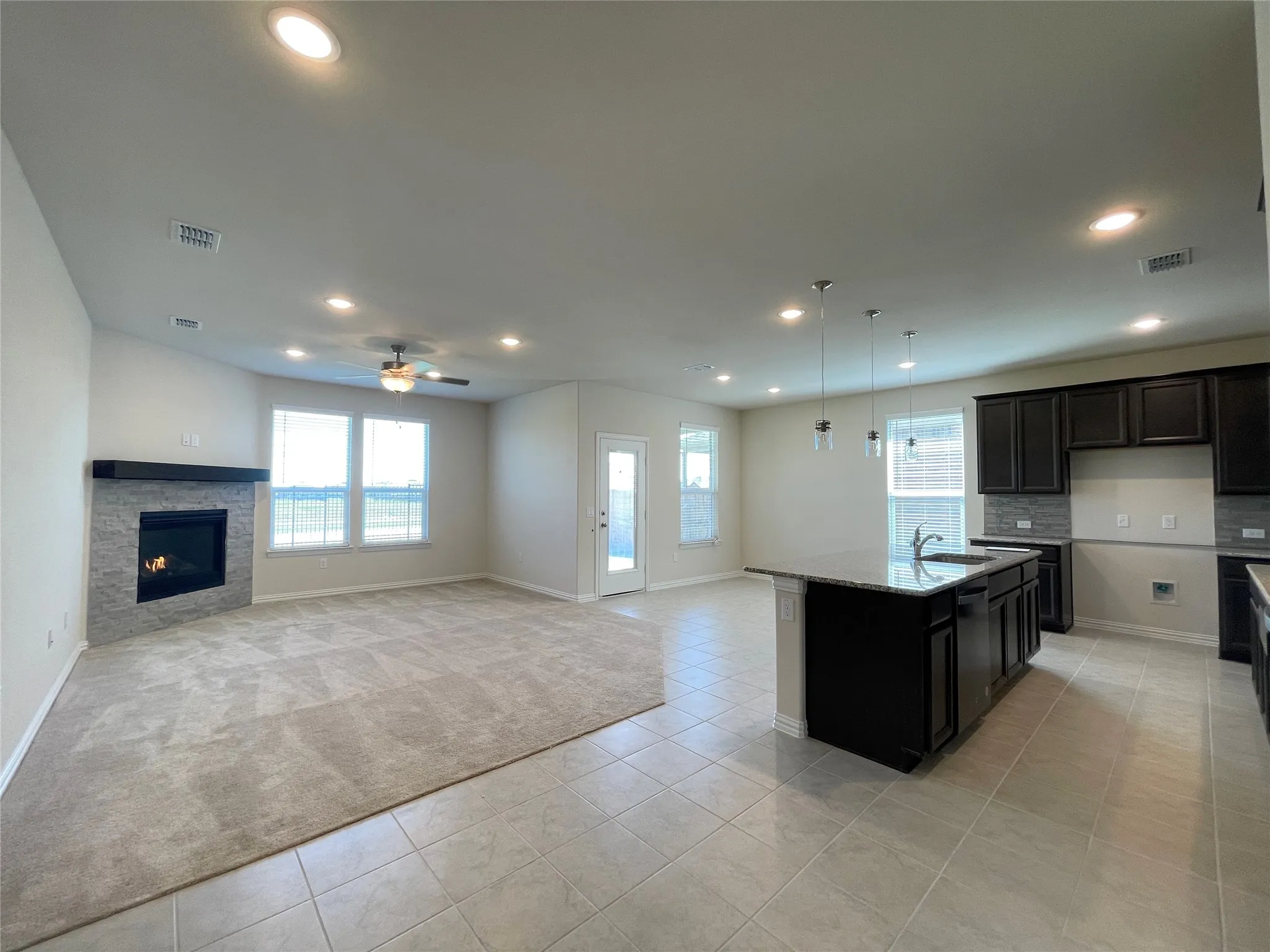 Single Family Residence For Rent in Collin County , 1905 Nelson Street, Anna, Texas 75409, 5 Bedroom, 4 Bathroom, 2 Garage spaces, 3,071 Sqft, built in 2022, mls#21356911, Real Estate Agent in Anna, Homes For Rent in Collin county, Homes For Rent in Anna, Realtor in Anna Texas, Real Estate Brokerage Independent Realty Texas, Luminita Cordes Realtor