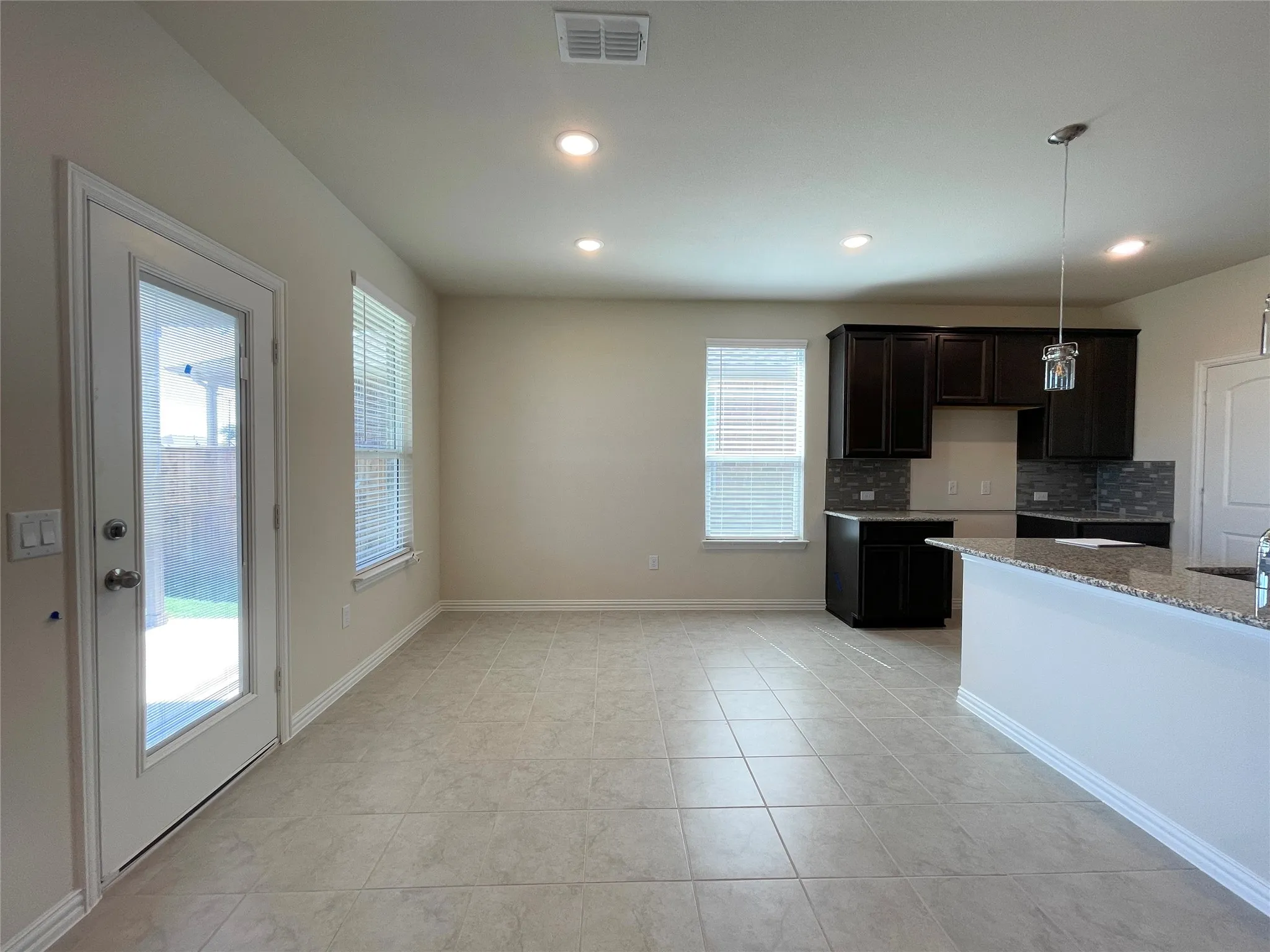 Single Family Residence For Rent in Collin County , 1905 Nelson Street, Anna, Texas 75409, 5 Bedroom, 4 Bathroom, 2 Garage spaces, 3,071 Sqft, built in 2022, mls#21356911, Real Estate Agent in Anna, Homes For Rent in Collin county, Homes For Rent in Anna, Realtor in Anna Texas, Real Estate Brokerage Independent Realty Texas, Luminita Cordes Realtor