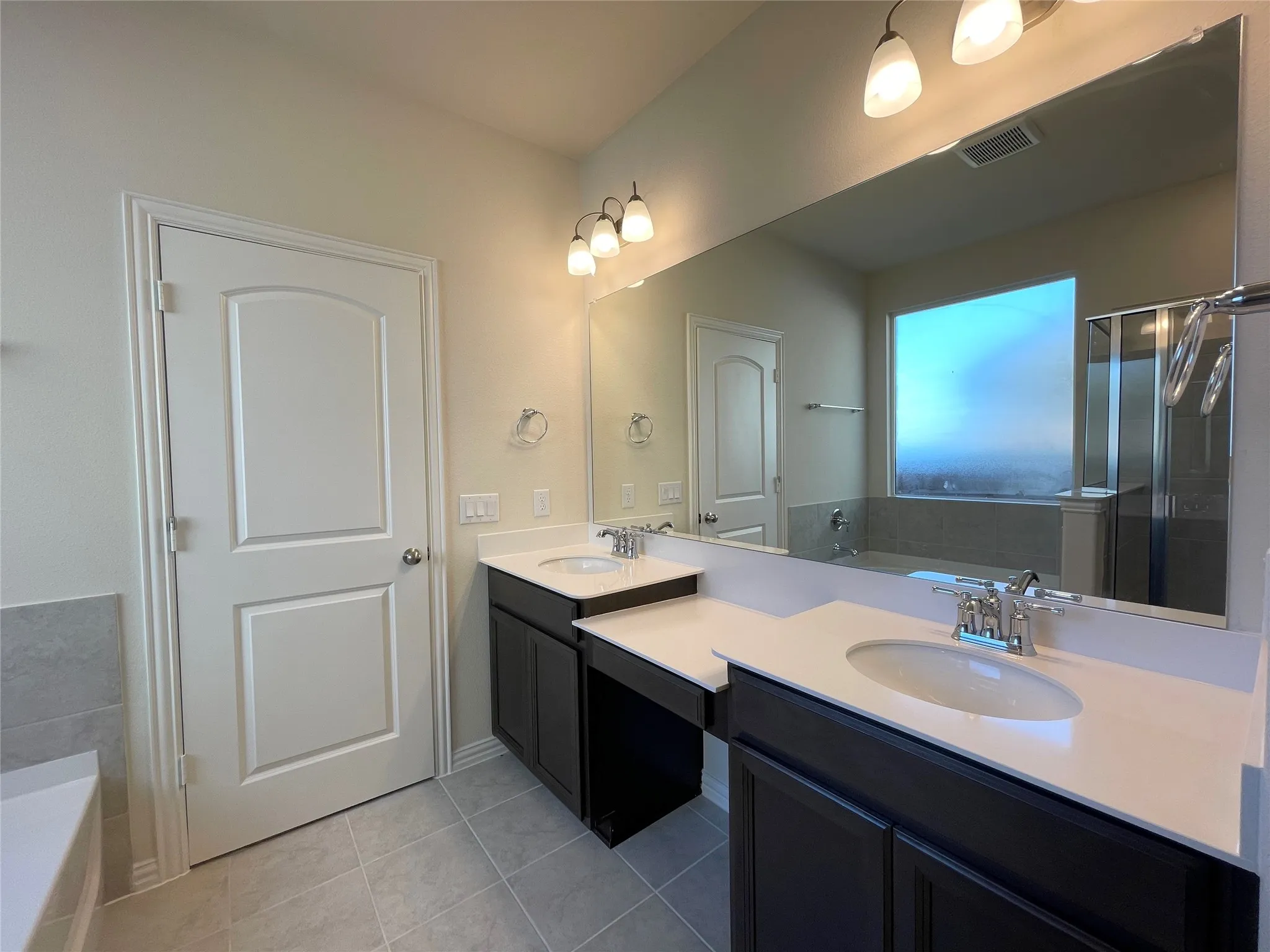 Single Family Residence For Rent in Collin County , 1905 Nelson Street, Anna, Texas 75409, 5 Bedroom, 4 Bathroom, 2 Garage spaces, 3,071 Sqft, built in 2022, mls#21356911, Real Estate Agent in Anna, Homes For Rent in Collin county, Homes For Rent in Anna, Realtor in Anna Texas, Real Estate Brokerage Independent Realty Texas, Luminita Cordes Realtor