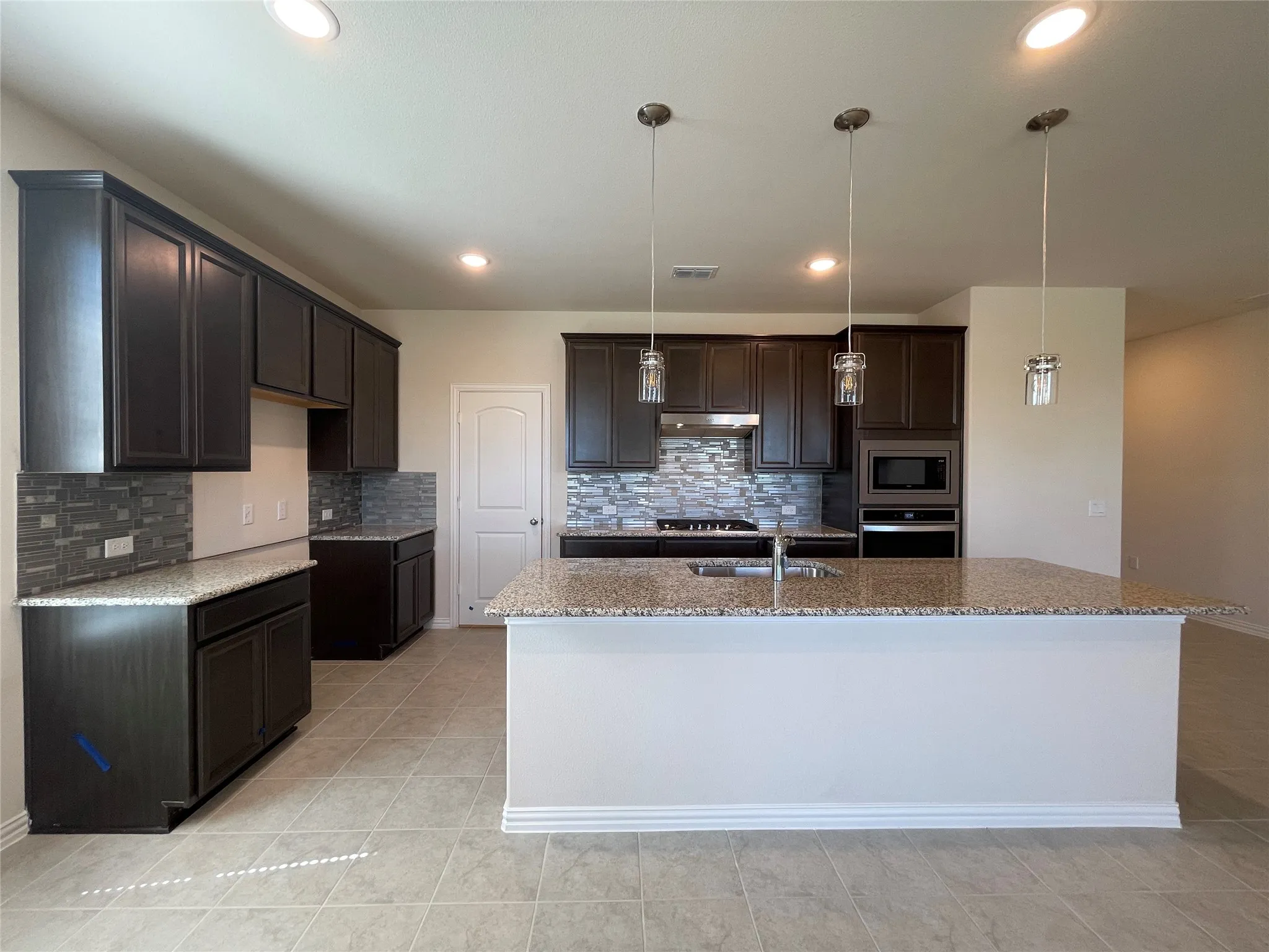 Single Family Residence For Rent in Collin County , 1905 Nelson Street, Anna, Texas 75409, 5 Bedroom, 4 Bathroom, 2 Garage spaces, 3,071 Sqft, built in 2022, mls#21356911, Real Estate Agent in Anna, Homes For Rent in Collin county, Homes For Rent in Anna, Realtor in Anna Texas, Real Estate Brokerage Independent Realty Texas, Luminita Cordes Realtor