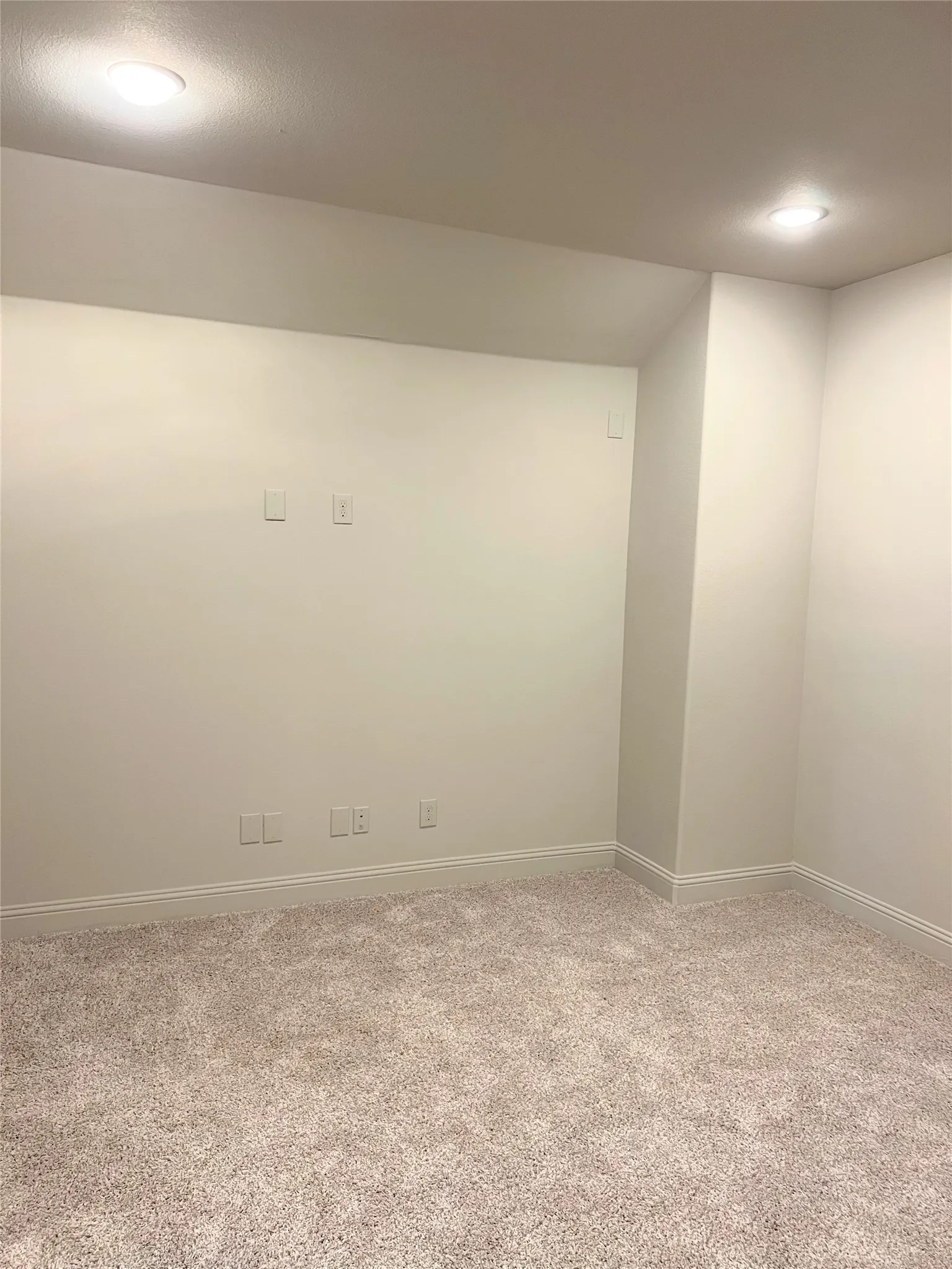 Single Family Residence For Rent in Collin County , 15779 Mossy Oak Lane, Frisco, Texas 75035, 5 Bedroom, 4 Bathroom, 2 Garage spaces, 2,633 Sqft, built in 2021, mls#21356957, Real Estate Agent in Frisco, Homes For Rent in Collin county, Homes For Rent in Frisco, Realtor in Frisco Texas, Real Estate Brokerage Independent Realty Texas, Luminita Cordes Realtor