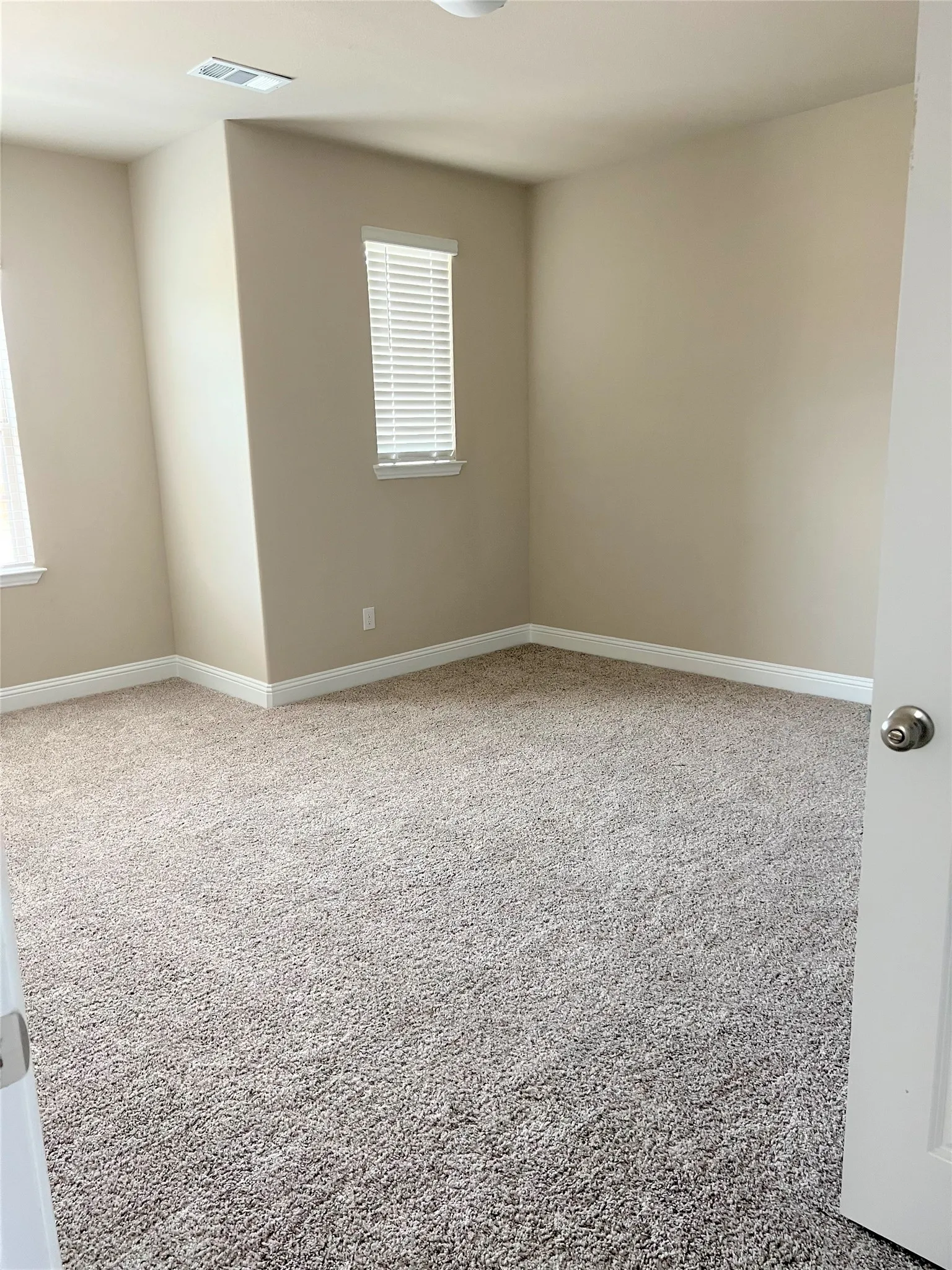 Single Family Residence For Rent in Collin County , 15779 Mossy Oak Lane, Frisco, Texas 75035, 5 Bedroom, 4 Bathroom, 2 Garage spaces, 2,633 Sqft, built in 2021, mls#21356957, Real Estate Agent in Frisco, Homes For Rent in Collin county, Homes For Rent in Frisco, Realtor in Frisco Texas, Real Estate Brokerage Independent Realty Texas, Luminita Cordes Realtor