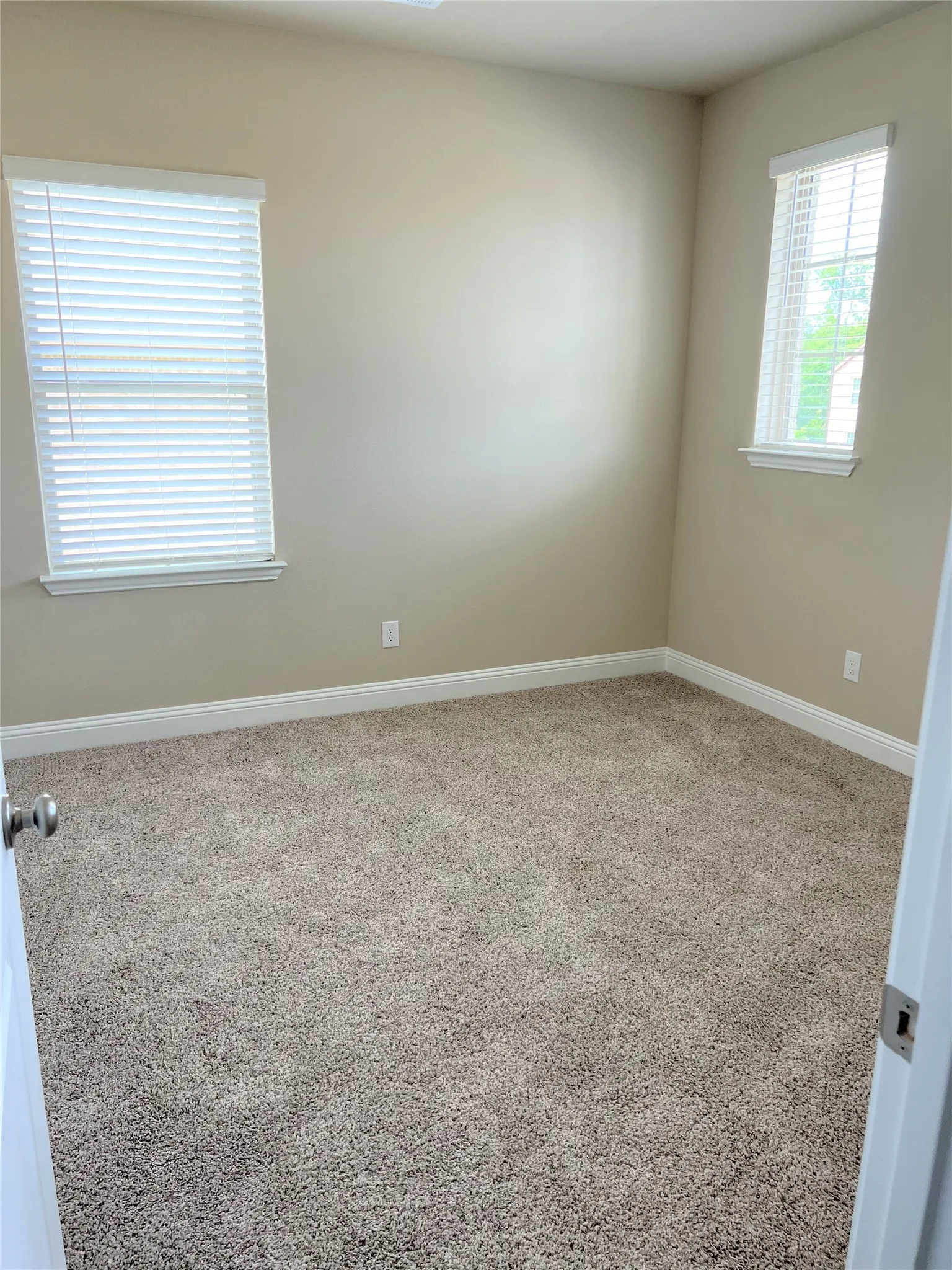 Single Family Residence For Rent in Collin County , 15779 Mossy Oak Lane, Frisco, Texas 75035, 5 Bedroom, 4 Bathroom, 2 Garage spaces, 2,633 Sqft, built in 2021, mls#21356957, Real Estate Agent in Frisco, Homes For Rent in Collin county, Homes For Rent in Frisco, Realtor in Frisco Texas, Real Estate Brokerage Independent Realty Texas, Luminita Cordes Realtor