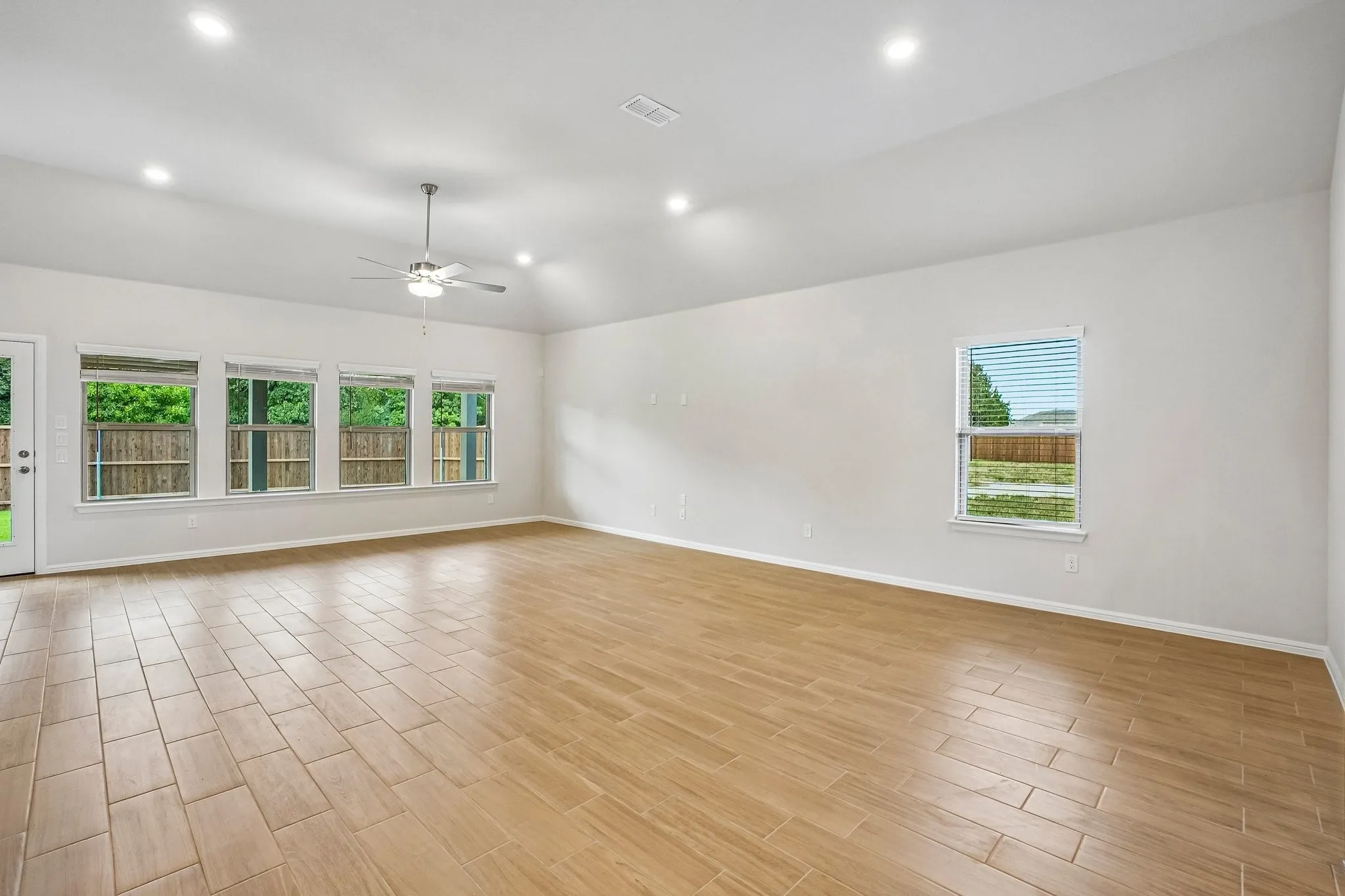 Single Family Residence For Sale in Denton County , 3205 Royal Forest Drive, Denton, Texas 76208, 4 Bedroom, 4 Bathroom, 2 Garage spaces, 2,733 Sqft, built in 2026, mls#21345752, Real Estate Agent in Denton, Homes For Sale in Denton county, Homes For Sale in Denton, Realtor in Denton Texas, Real Estate Brokerage Independent Realty Texas, Luminita Cordes Realtor