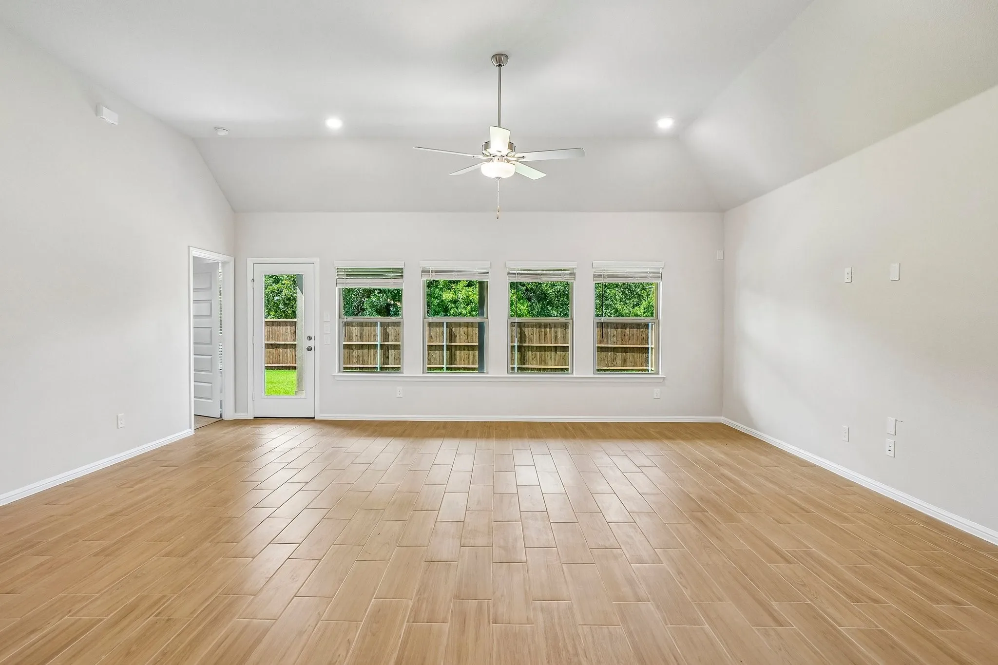 Single Family Residence For Sale in Denton County , 3205 Royal Forest Drive, Denton, Texas 76208, 4 Bedroom, 4 Bathroom, 2 Garage spaces, 2,733 Sqft, built in 2026, mls#21345752, Real Estate Agent in Denton, Homes For Sale in Denton county, Homes For Sale in Denton, Realtor in Denton Texas, Real Estate Brokerage Independent Realty Texas, Luminita Cordes Realtor