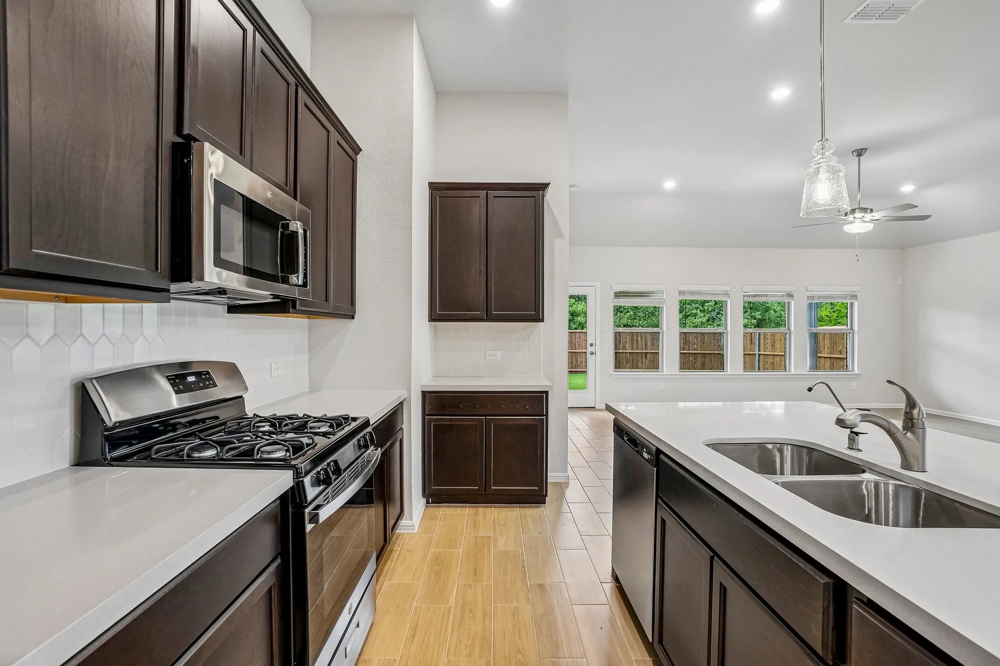 Single Family Residence For Sale in Denton County , 3205 Royal Forest Drive, Denton, Texas 76208, 4 Bedroom, 4 Bathroom, 2 Garage spaces, 2,733 Sqft, built in 2026, mls#21345752, Real Estate Agent in Denton, Homes For Sale in Denton county, Homes For Sale in Denton, Realtor in Denton Texas, Real Estate Brokerage Independent Realty Texas, Luminita Cordes Realtor