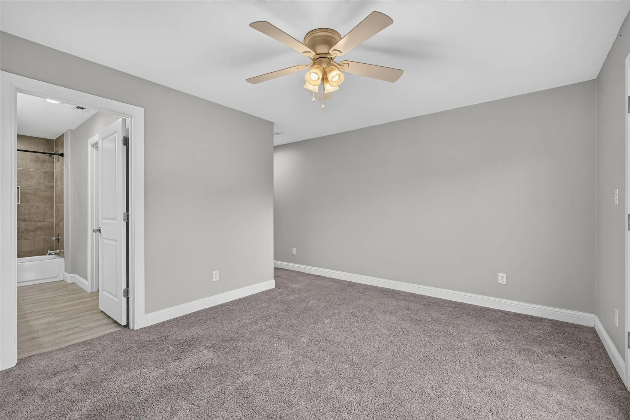 Duplex For Rent in Grayson County , 608 E College Street 608, Sherman, Texas 75090, 3 Bedroom, 2 Bathroom, 1 Garage spaces, 1,230 Sqft, built in 2019, mls#21356960, Real Estate Agent in Sherman, Homes For Rent in Grayson county, Homes For Rent in Sherman, Realtor in Sherman Texas, Real Estate Brokerage Independent Realty Texas, Luminita Cordes Realtor