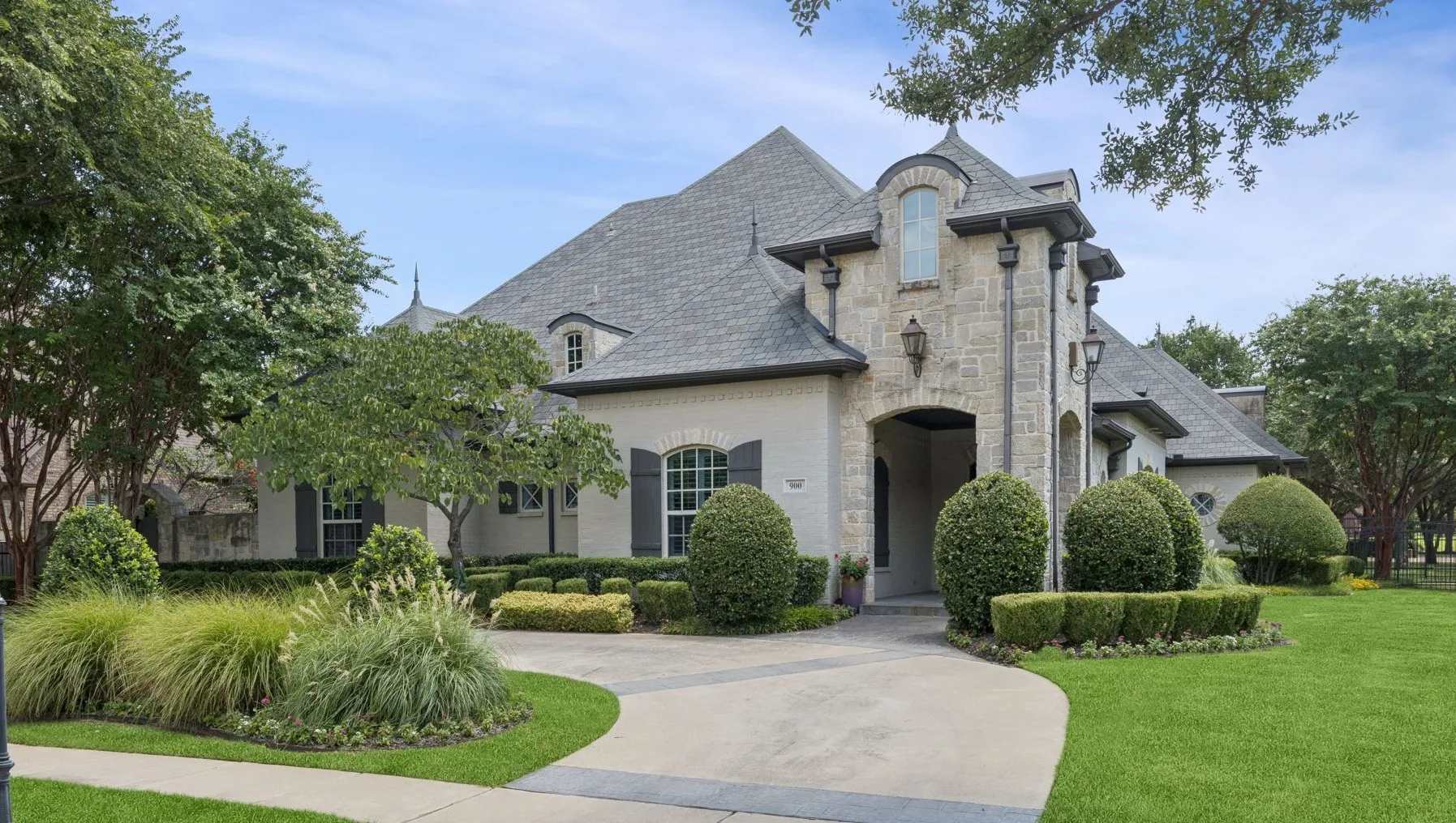 Single Family Residence For Sale in Tarrant County , 900 Aspen Ridge Drive, Southlake, Texas 76092, 4 Bedroom, 4 Bathroom, 3 Garage spaces, 4,224 Sqft, built in 2009, mls#21350986, Real Estate Agent in Southlake, Homes For Sale in Tarrant county, Homes For Sale in Southlake, Realtor in Southlake Texas, Real Estate Brokerage Independent Realty Texas, Luminita Cordes Realtor