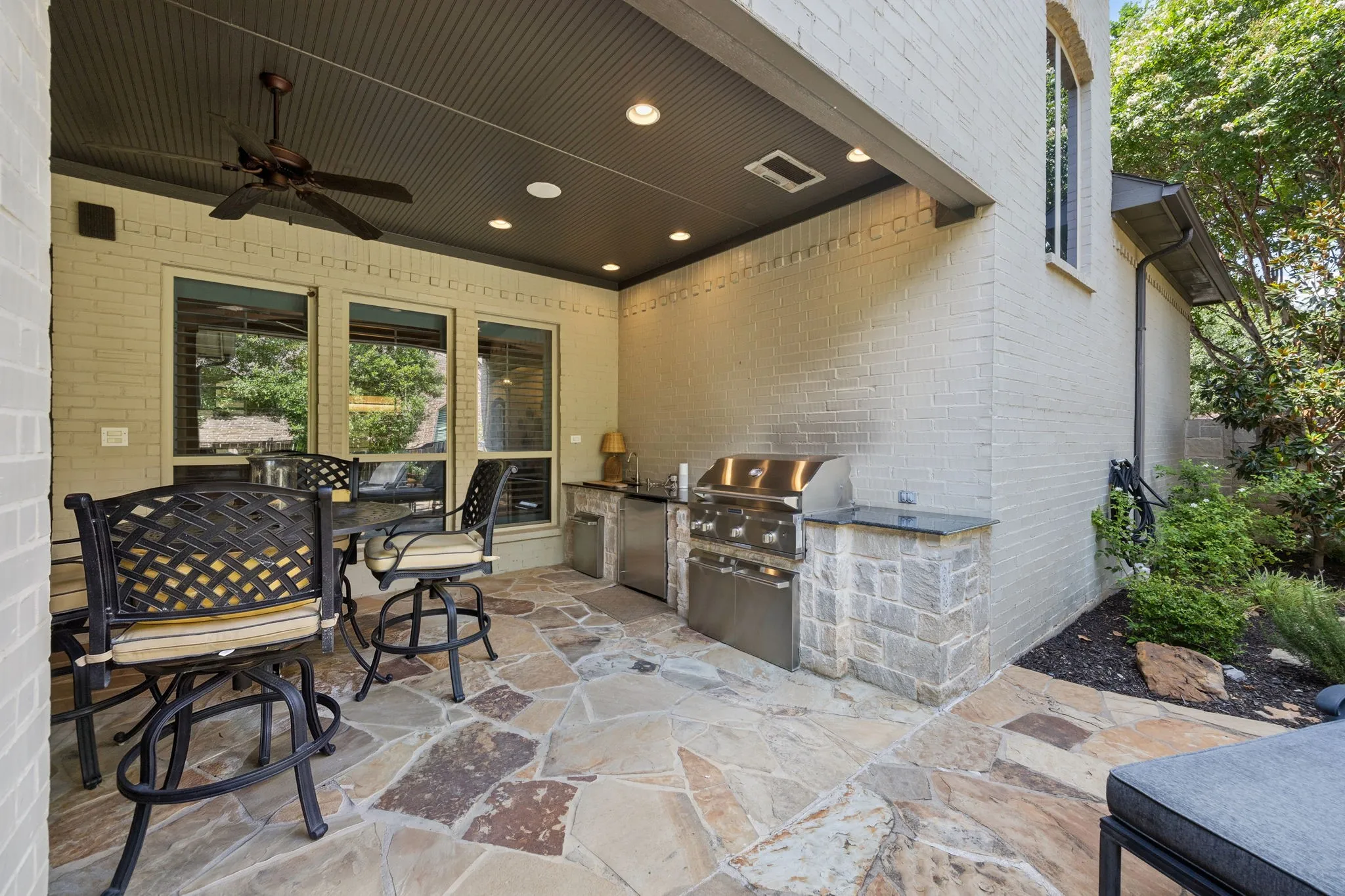 Single Family Residence For Sale in Tarrant County , 900 Aspen Ridge Drive, Southlake, Texas 76092, 4 Bedroom, 4 Bathroom, 3 Garage spaces, 4,224 Sqft, built in 2009, mls#21350986, Real Estate Agent in Southlake, Homes For Sale in Tarrant county, Homes For Sale in Southlake, Realtor in Southlake Texas, Real Estate Brokerage Independent Realty Texas, Luminita Cordes Realtor