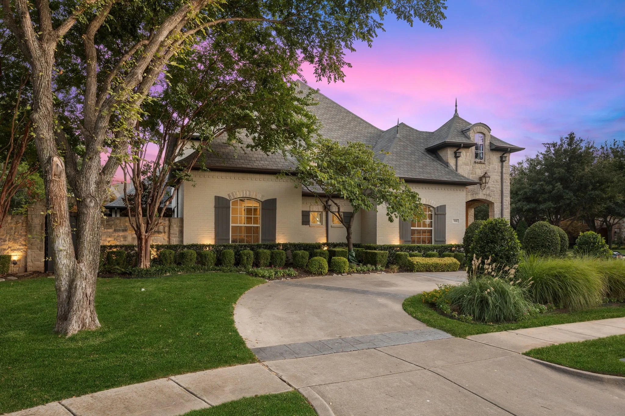 Single Family Residence For Sale in Tarrant County , 900 Aspen Ridge Drive, Southlake, Texas 76092, 4 Bedroom, 4 Bathroom, 3 Garage spaces, 4,224 Sqft, built in 2009, mls#21350986, Real Estate Agent in Southlake, Homes For Sale in Tarrant county, Homes For Sale in Southlake, Realtor in Southlake Texas, Real Estate Brokerage Independent Realty Texas, Luminita Cordes Realtor