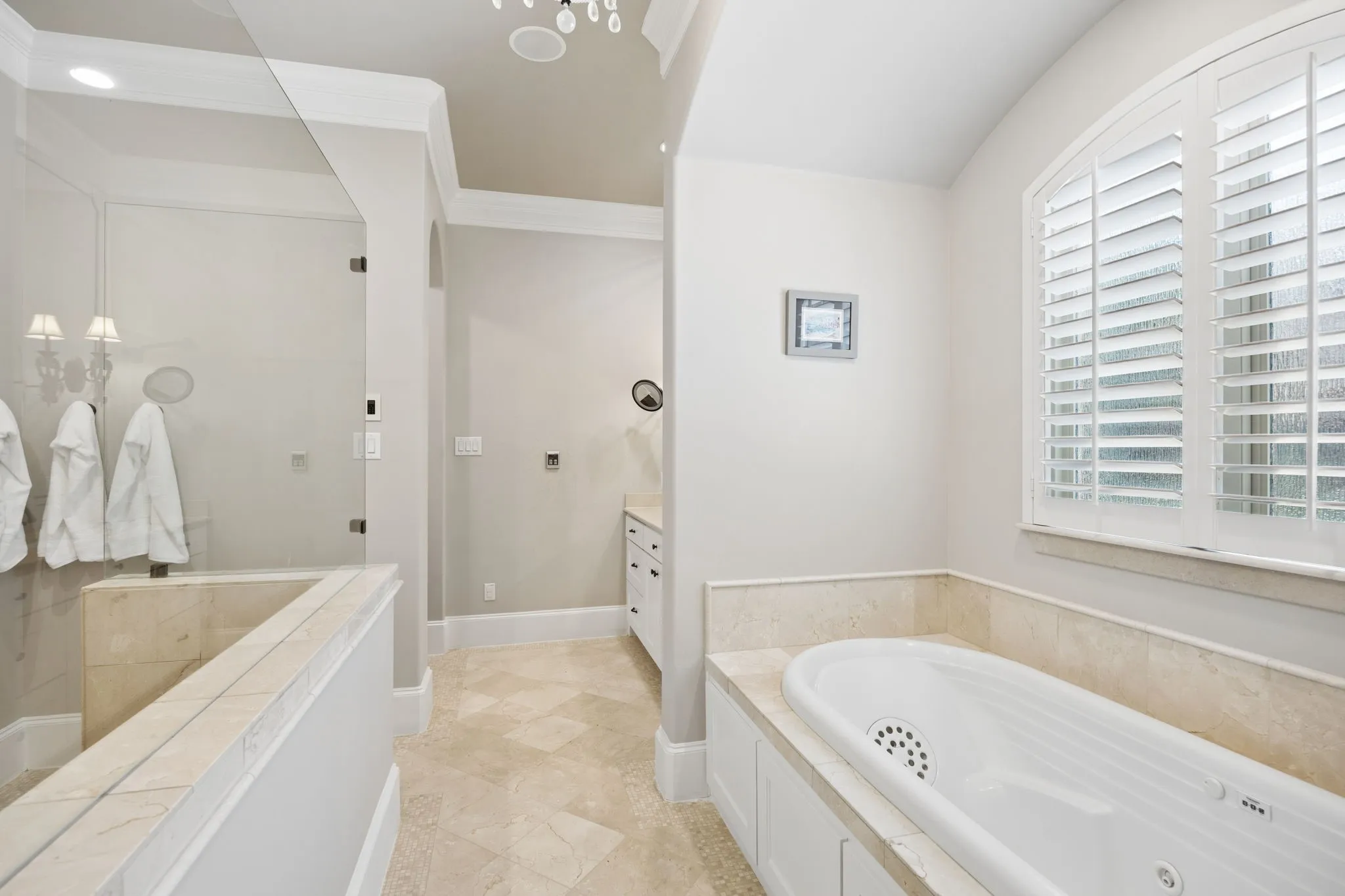Single Family Residence For Sale in Tarrant County , 900 Aspen Ridge Drive, Southlake, Texas 76092, 4 Bedroom, 4 Bathroom, 3 Garage spaces, 4,224 Sqft, built in 2009, mls#21350986, Real Estate Agent in Southlake, Homes For Sale in Tarrant county, Homes For Sale in Southlake, Realtor in Southlake Texas, Real Estate Brokerage Independent Realty Texas, Luminita Cordes Realtor