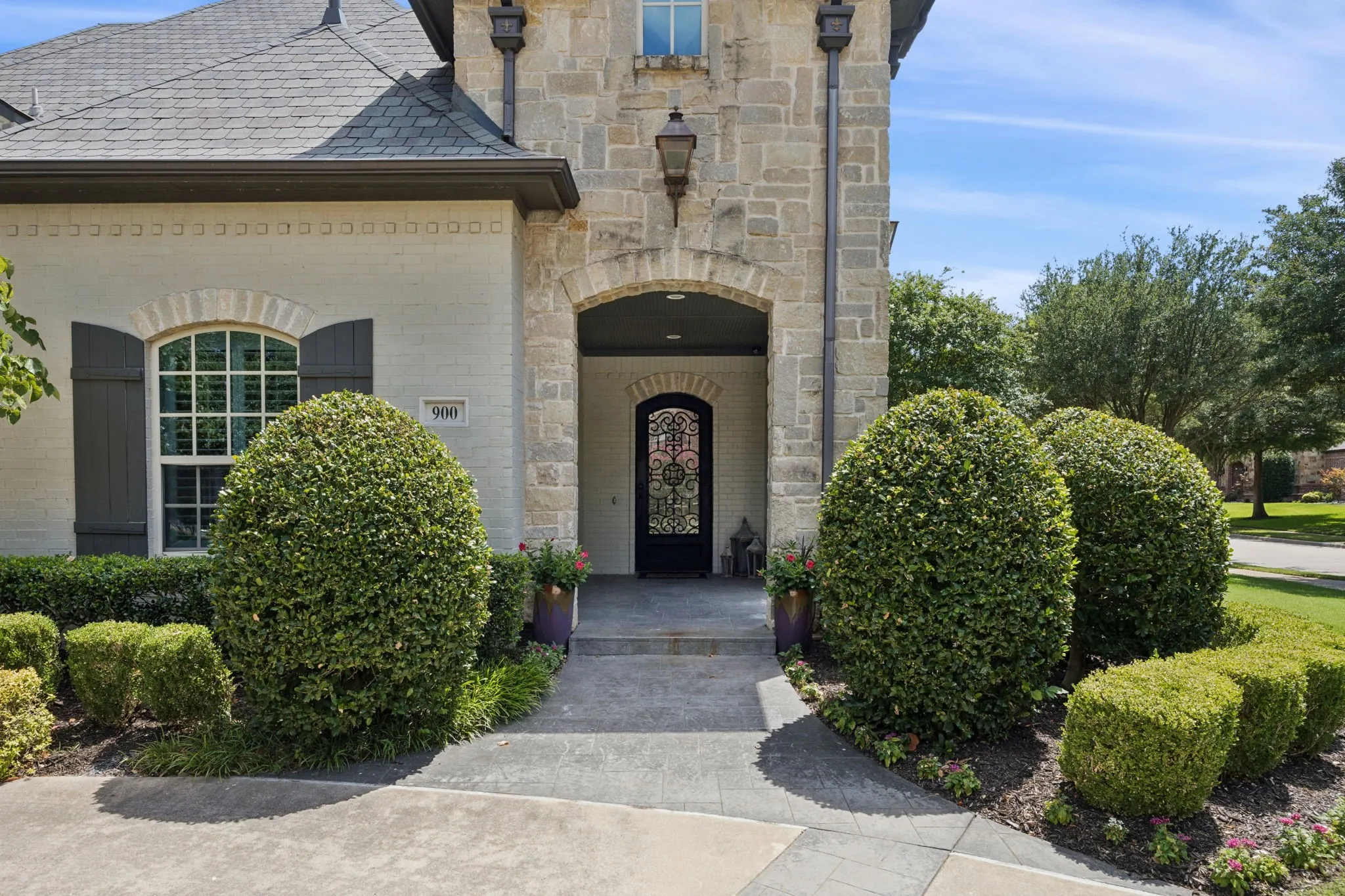 Single Family Residence For Sale in Tarrant County , 900 Aspen Ridge Drive, Southlake, Texas 76092, 4 Bedroom, 4 Bathroom, 3 Garage spaces, 4,224 Sqft, built in 2009, mls#21350986, Real Estate Agent in Southlake, Homes For Sale in Tarrant county, Homes For Sale in Southlake, Realtor in Southlake Texas, Real Estate Brokerage Independent Realty Texas, Luminita Cordes Realtor
