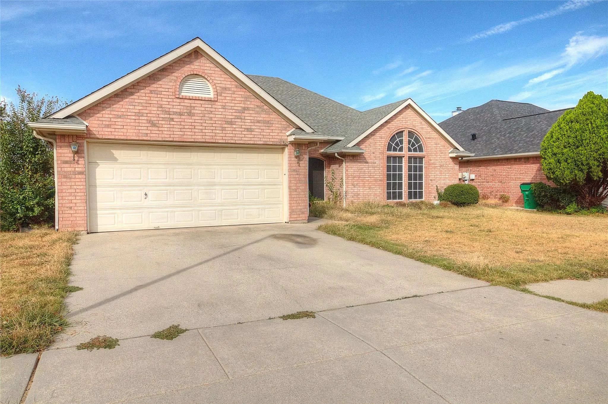 Single Family Residence For Rent in Tarrant County , 7409 Glen Drive, Watauga, Texas 76148, 3 Bedroom, 2 Bathroom, 2 Garage spaces, 1,643 Sqft, built in 1996, mls#21356954, Real Estate Agent in Watauga, Homes For Rent in Tarrant county, Homes For Rent in Watauga, Realtor in Watauga Texas, Real Estate Brokerage Independent Realty Texas, Luminita Cordes Realtor