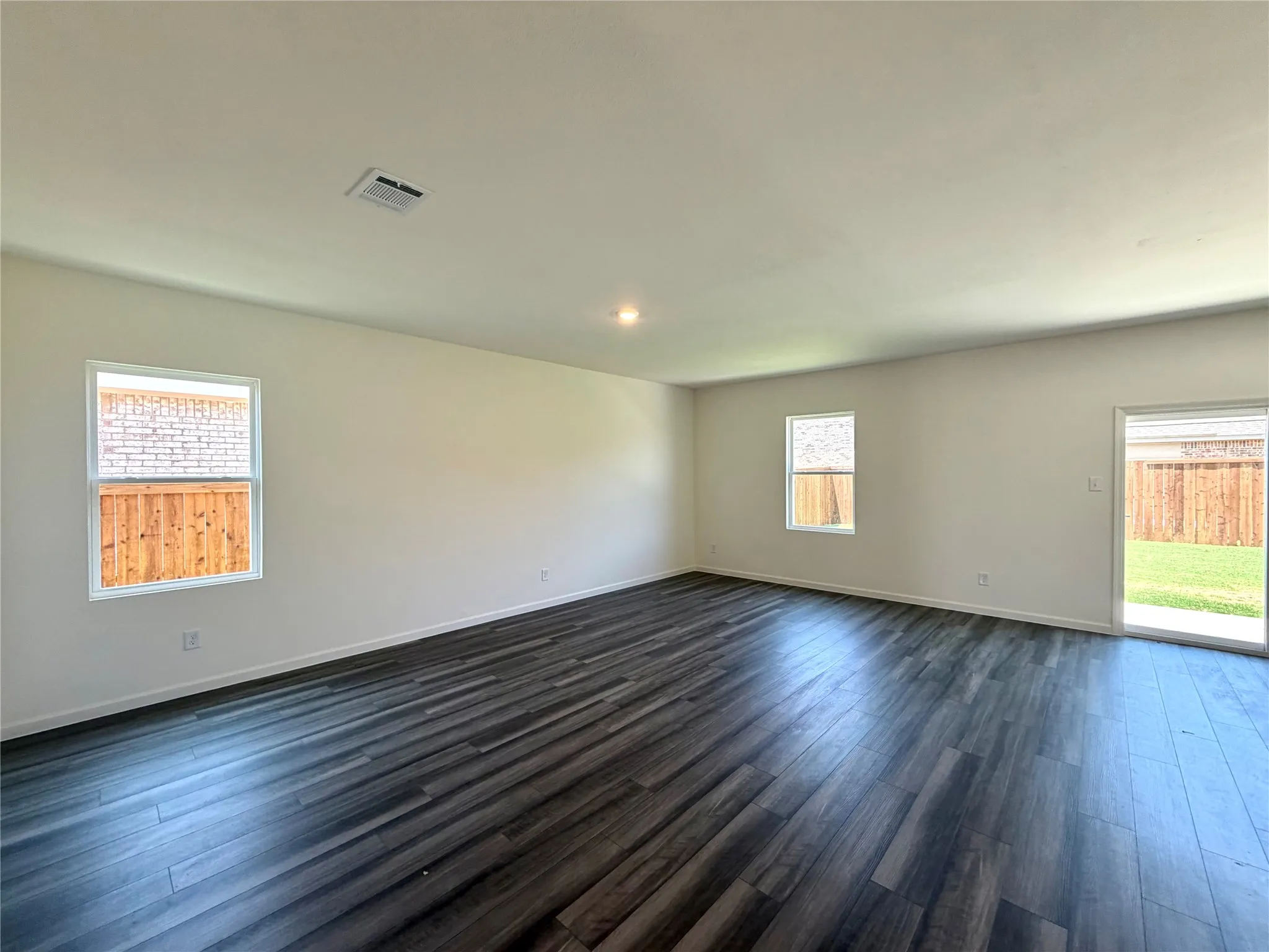 Single Family Residence For Rent in Kaufman County , 1246 Lambert Lane, Forney, Texas 75126, 4 Bedroom, 2 Bathroom, 2 Garage spaces, 1,827 Sqft, built in 2026, mls#21356958, Real Estate Agent in Forney, Homes For Rent in Kaufman county, Homes For Rent in Forney, Realtor in Forney Texas, Real Estate Brokerage Independent Realty Texas, Luminita Cordes Realtor