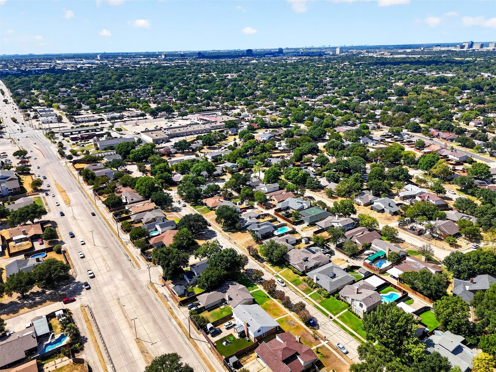 Single Family Residence For Sale in Dallas County , 3229 Brook Glen Drive, Garland, Texas 75044, 4 Bedroom, 2 Bathroom, 2 Garage spaces, 1,485 Sqft, built in 1975, mls#21355815, Real Estate Agent in Garland, Homes For Sale in Dallas county, Homes For Sale in Garland, Realtor in Garland Texas, Real Estate Brokerage Independent Realty Texas, Luminita Cordes Realtor