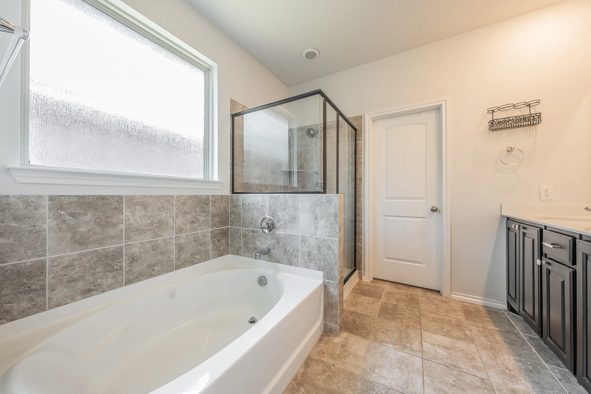 Single Family Residence For Rent in Denton County , 561 Concho Street, Aubrey, Texas 76227, 3 Bedroom, 2 Bathroom, 2 Garage spaces, 1,455 Sqft, built in 2020, mls#21352655, Real Estate Agent in Aubrey, Homes For Rent in Denton county, Homes For Rent in Aubrey, Realtor in Aubrey Texas, Real Estate Brokerage Independent Realty Texas, Luminita Cordes Realtor