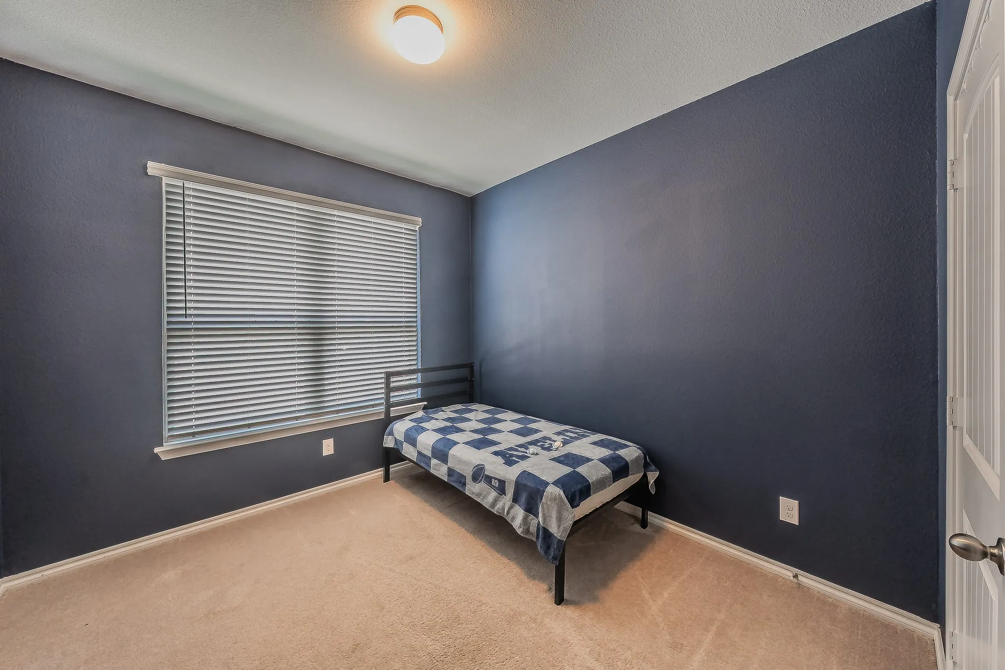 Single Family Residence For Rent in Denton County , 561 Concho Street, Aubrey, Texas 76227, 3 Bedroom, 2 Bathroom, 2 Garage spaces, 1,455 Sqft, built in 2020, mls#21352655, Real Estate Agent in Aubrey, Homes For Rent in Denton county, Homes For Rent in Aubrey, Realtor in Aubrey Texas, Real Estate Brokerage Independent Realty Texas, Luminita Cordes Realtor