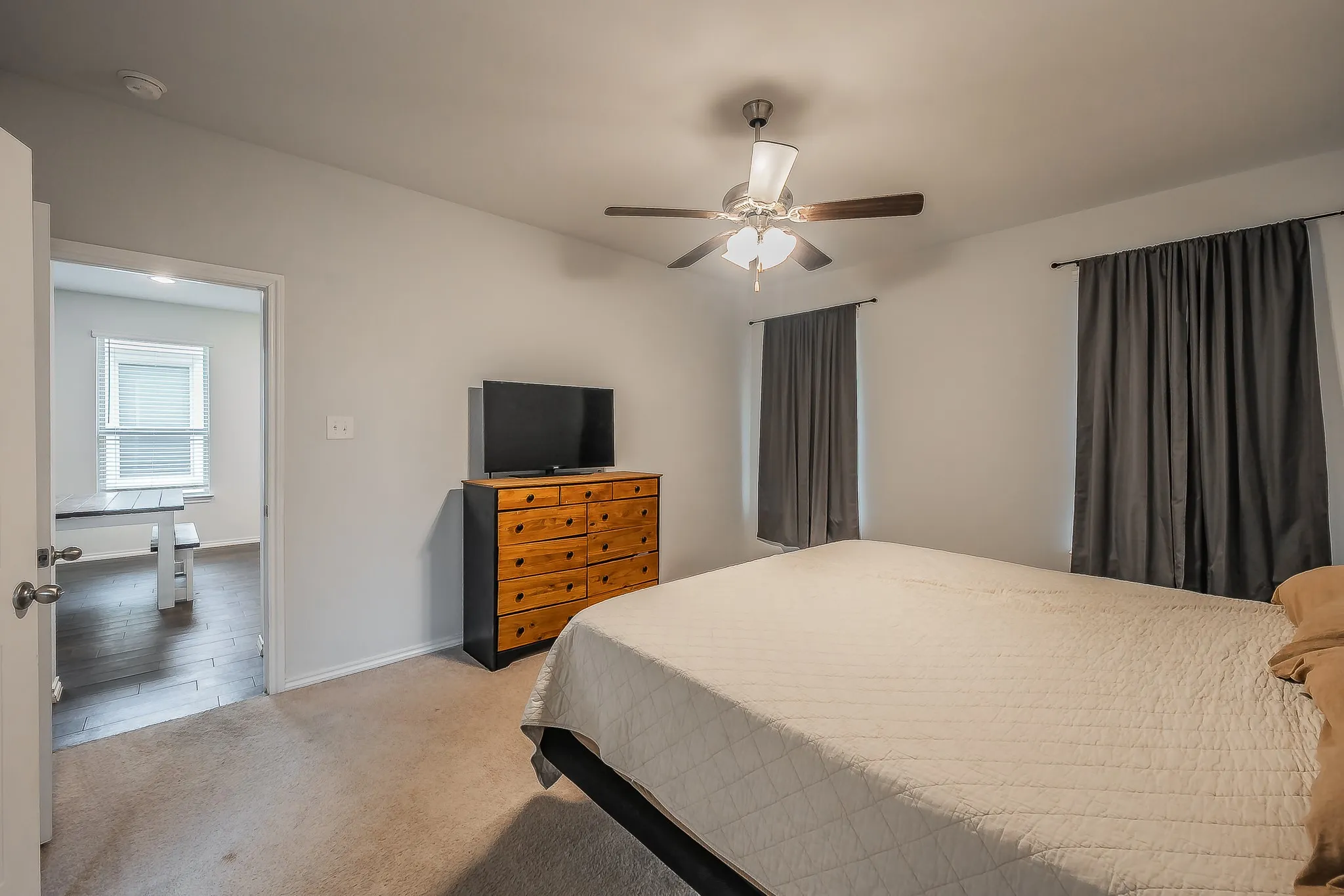 Single Family Residence For Rent in Denton County , 561 Concho Street, Aubrey, Texas 76227, 3 Bedroom, 2 Bathroom, 2 Garage spaces, 1,455 Sqft, built in 2020, mls#21352655, Real Estate Agent in Aubrey, Homes For Rent in Denton county, Homes For Rent in Aubrey, Realtor in Aubrey Texas, Real Estate Brokerage Independent Realty Texas, Luminita Cordes Realtor
