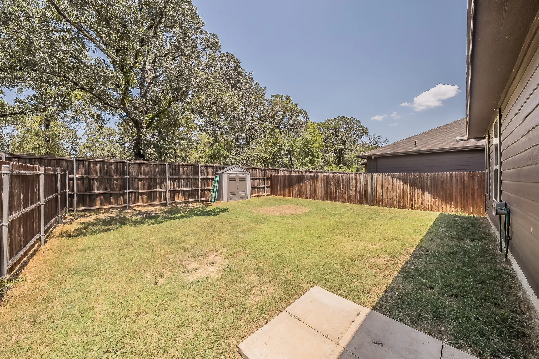 Single Family Residence For Rent in Denton County , 561 Concho Street, Aubrey, Texas 76227, 3 Bedroom, 2 Bathroom, 2 Garage spaces, 1,455 Sqft, built in 2020, mls#21352655, Real Estate Agent in Aubrey, Homes For Rent in Denton county, Homes For Rent in Aubrey, Realtor in Aubrey Texas, Real Estate Brokerage Independent Realty Texas, Luminita Cordes Realtor