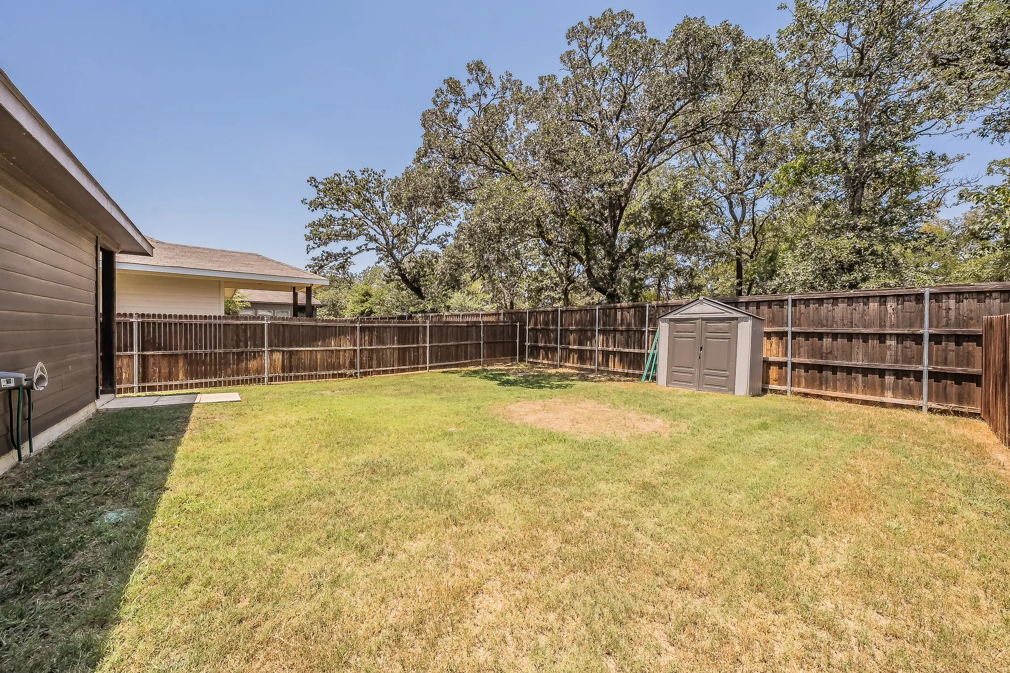 Single Family Residence For Rent in Denton County , 561 Concho Street, Aubrey, Texas 76227, 3 Bedroom, 2 Bathroom, 2 Garage spaces, 1,455 Sqft, built in 2020, mls#21352655, Real Estate Agent in Aubrey, Homes For Rent in Denton county, Homes For Rent in Aubrey, Realtor in Aubrey Texas, Real Estate Brokerage Independent Realty Texas, Luminita Cordes Realtor